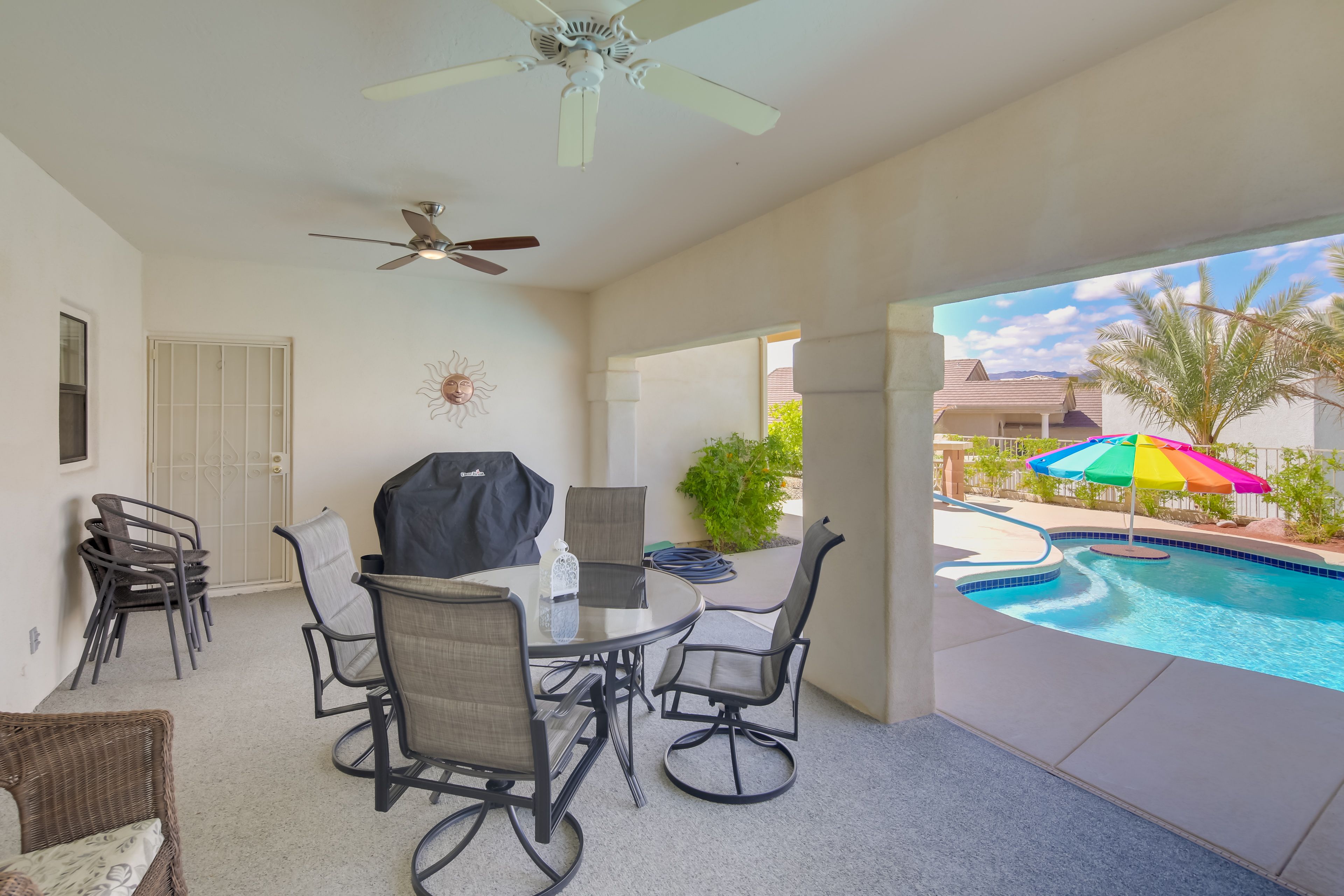Covered Patio | Gas Grill