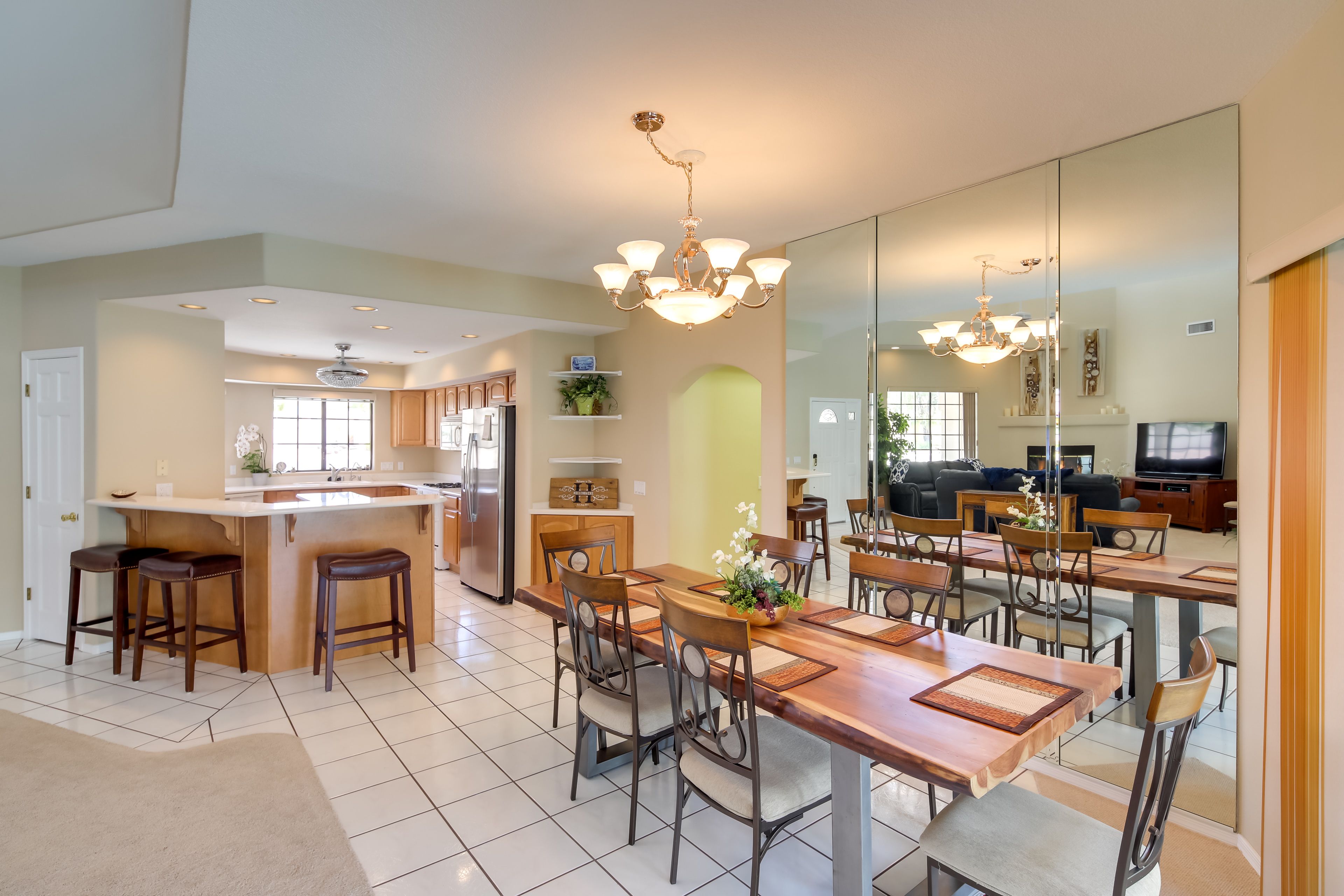 Dining Space | Dishware/Flatware