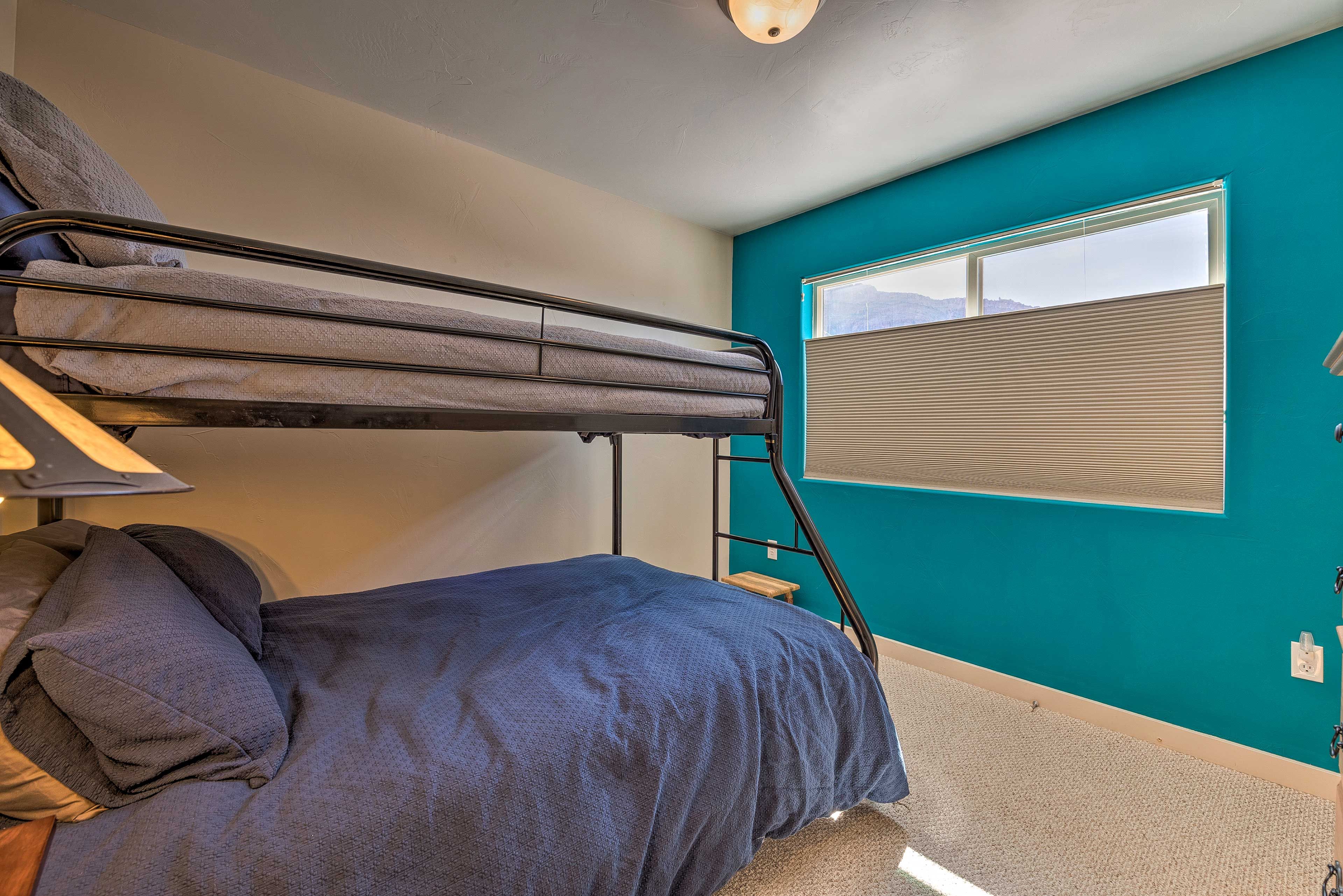 Bedroom 3 | Full/Twin Bunk Bed