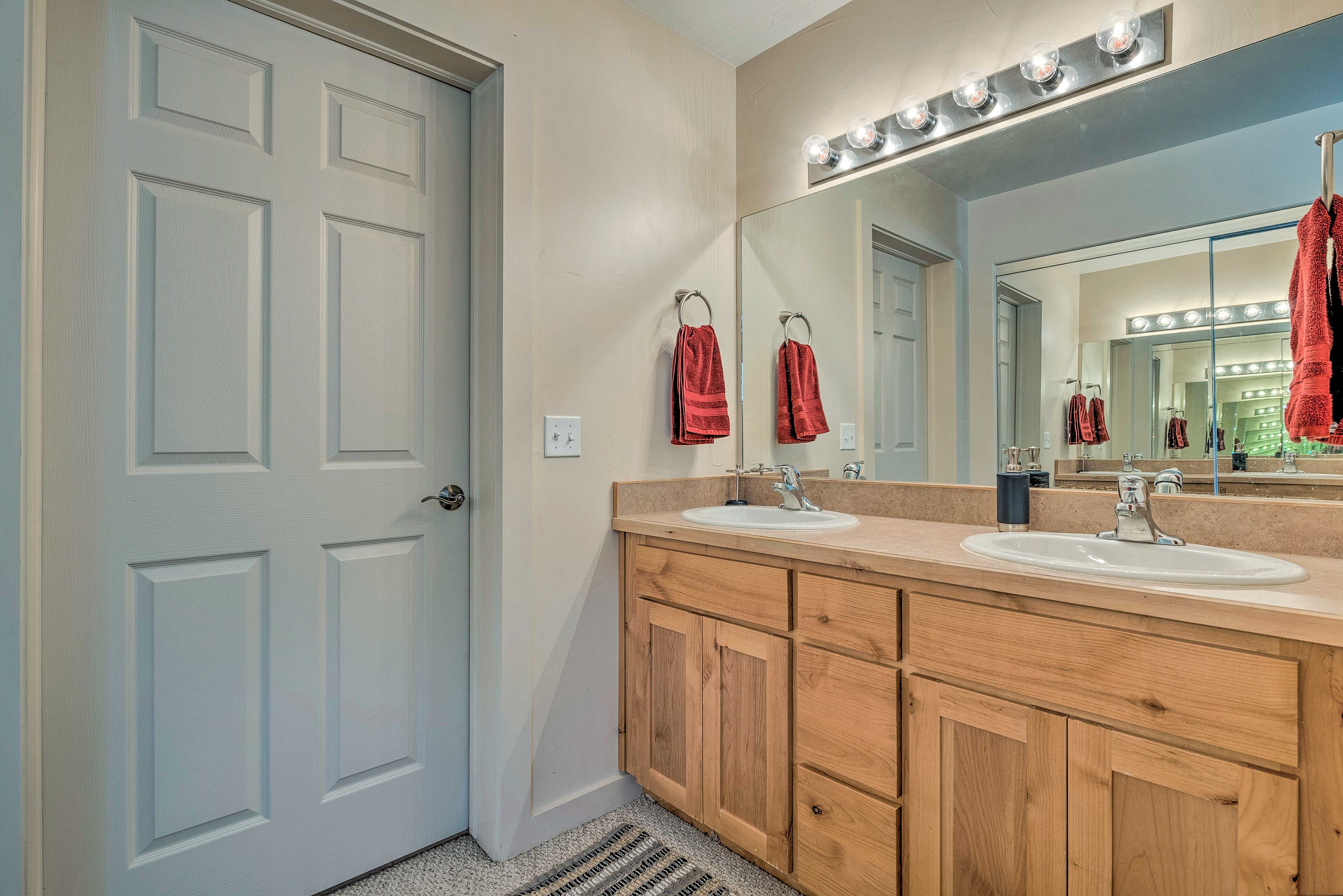 Bathroom | Towels Provided