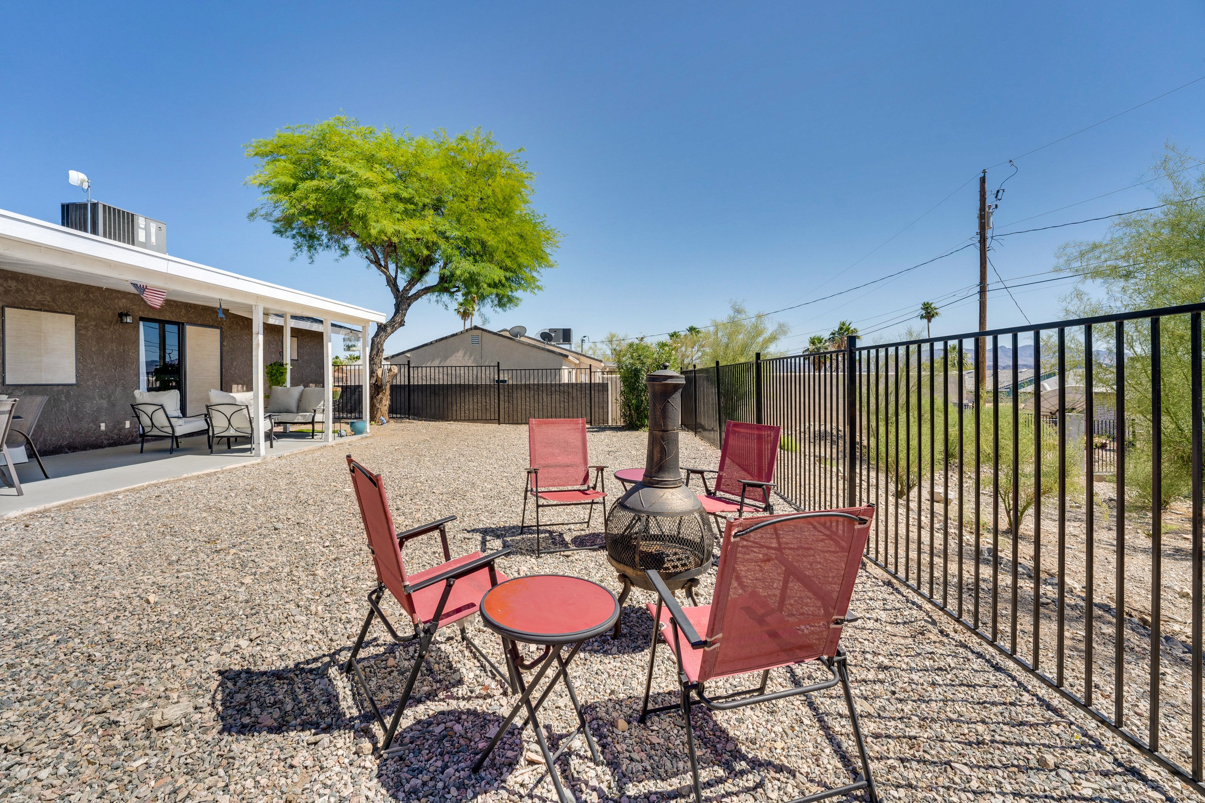 Fenced Yard | Fire Pit