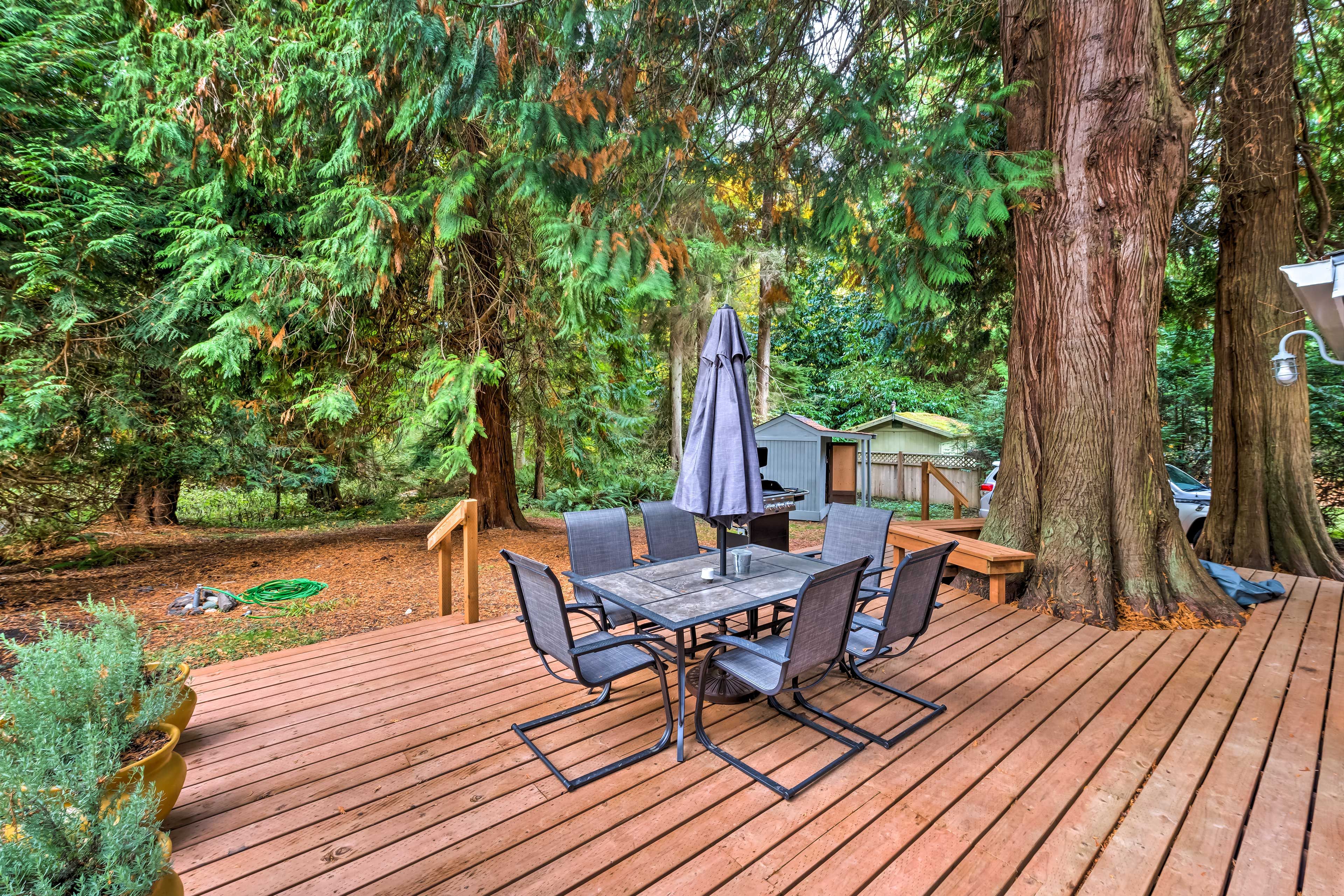 Deck | Outdoor Dining