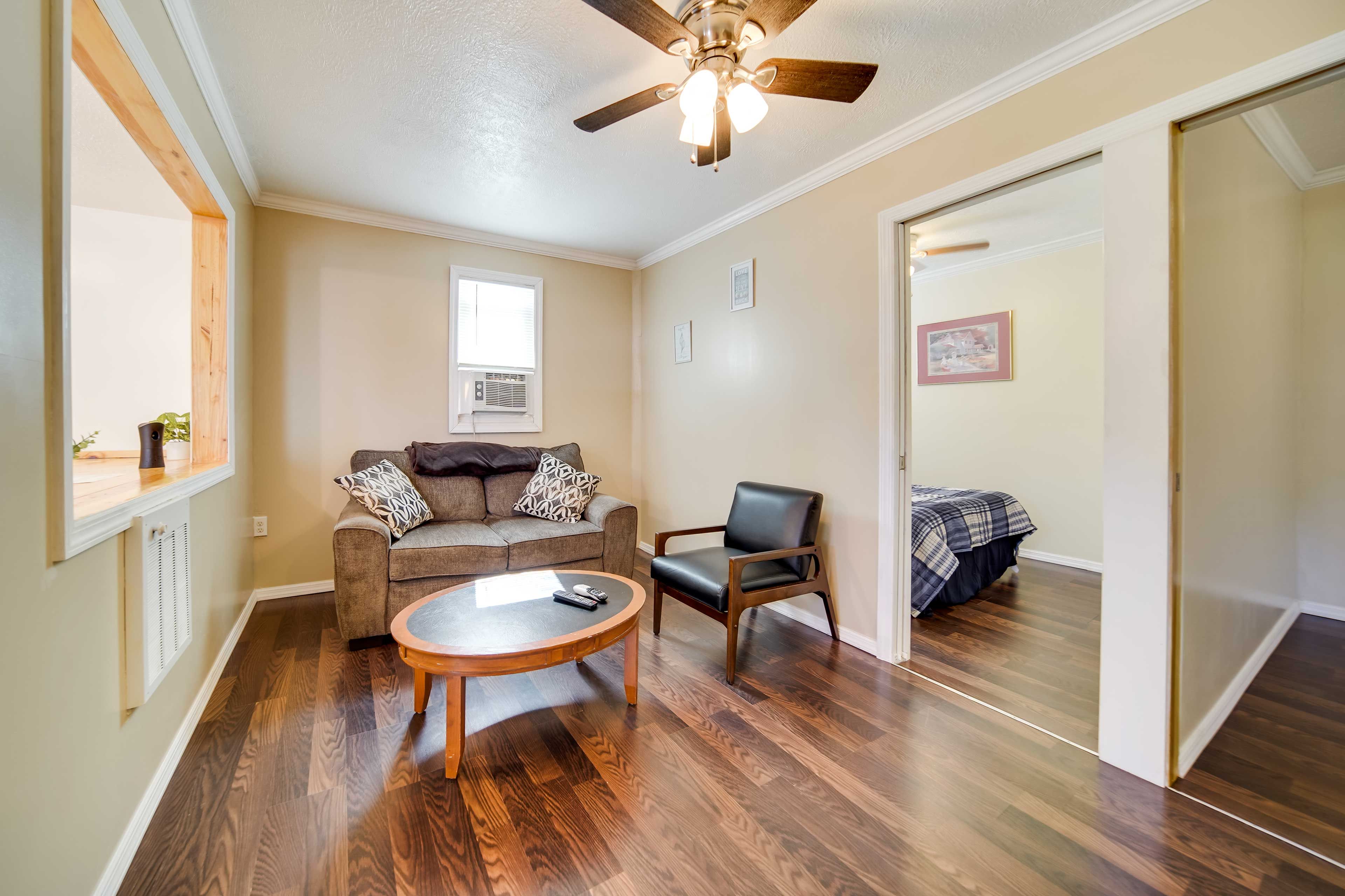 Living Room | Free WiFi