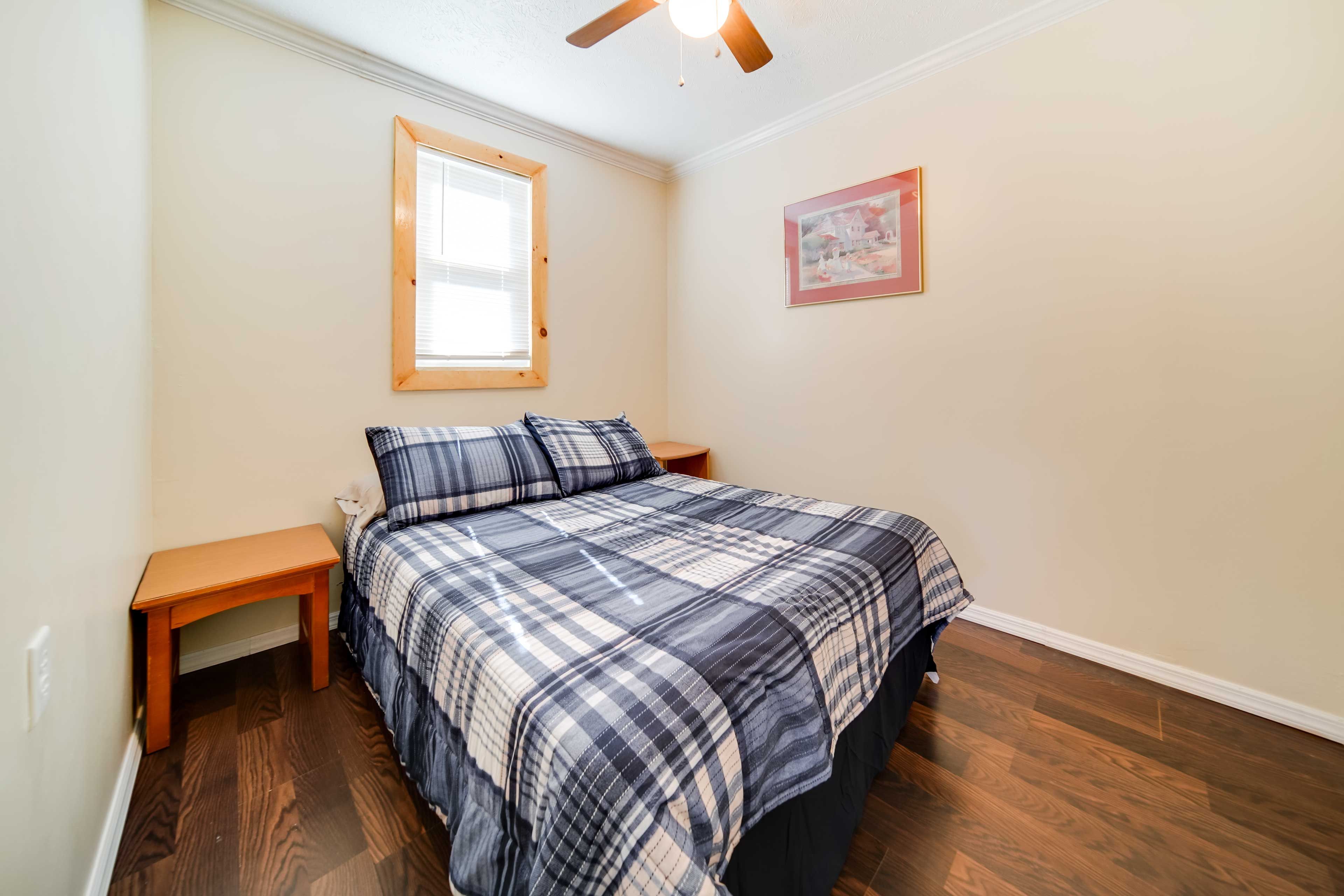 Bedroom 1 | Full Bed | Linens Provided