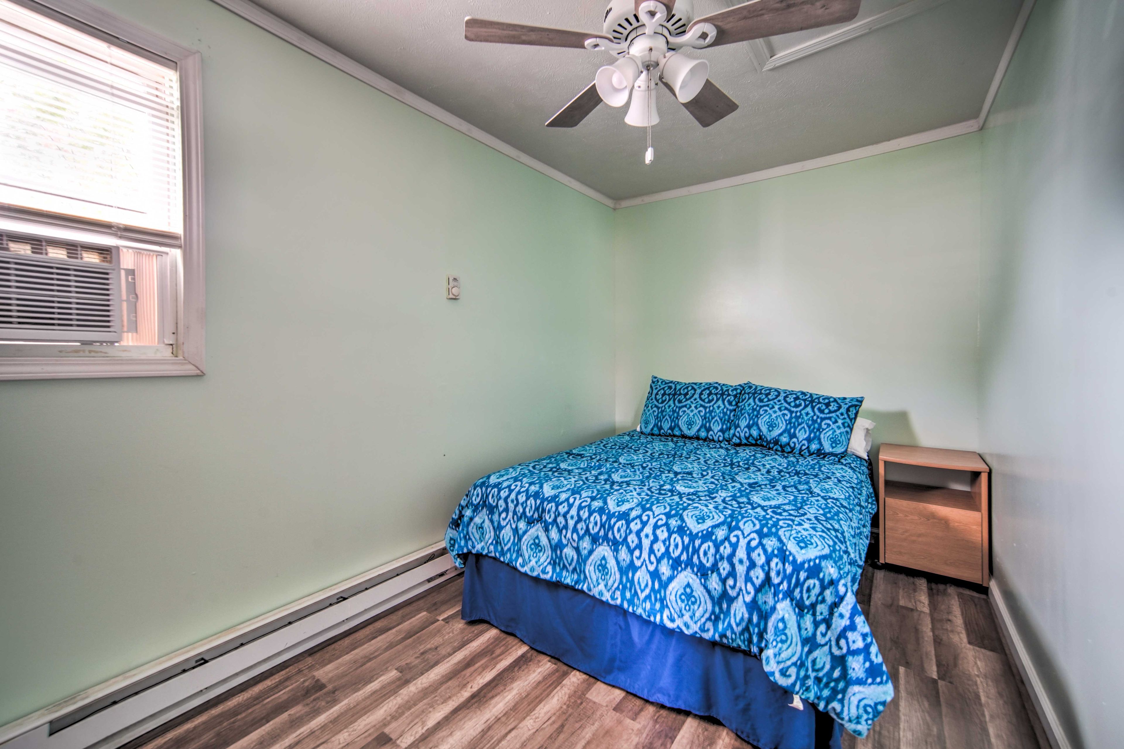Bedroom 1 | Full Bed | Linens Provided