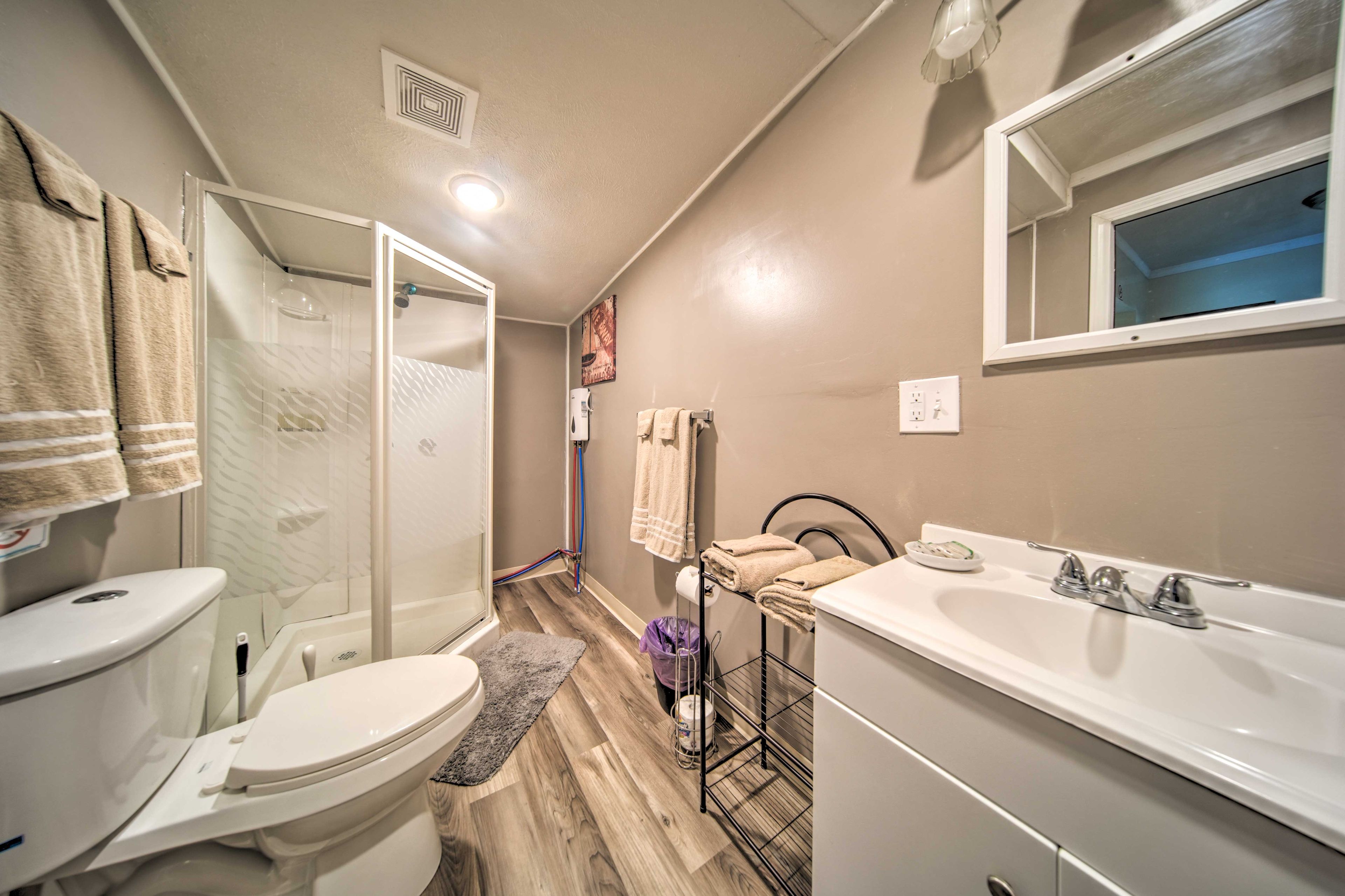 Bathroom | Towels Provided