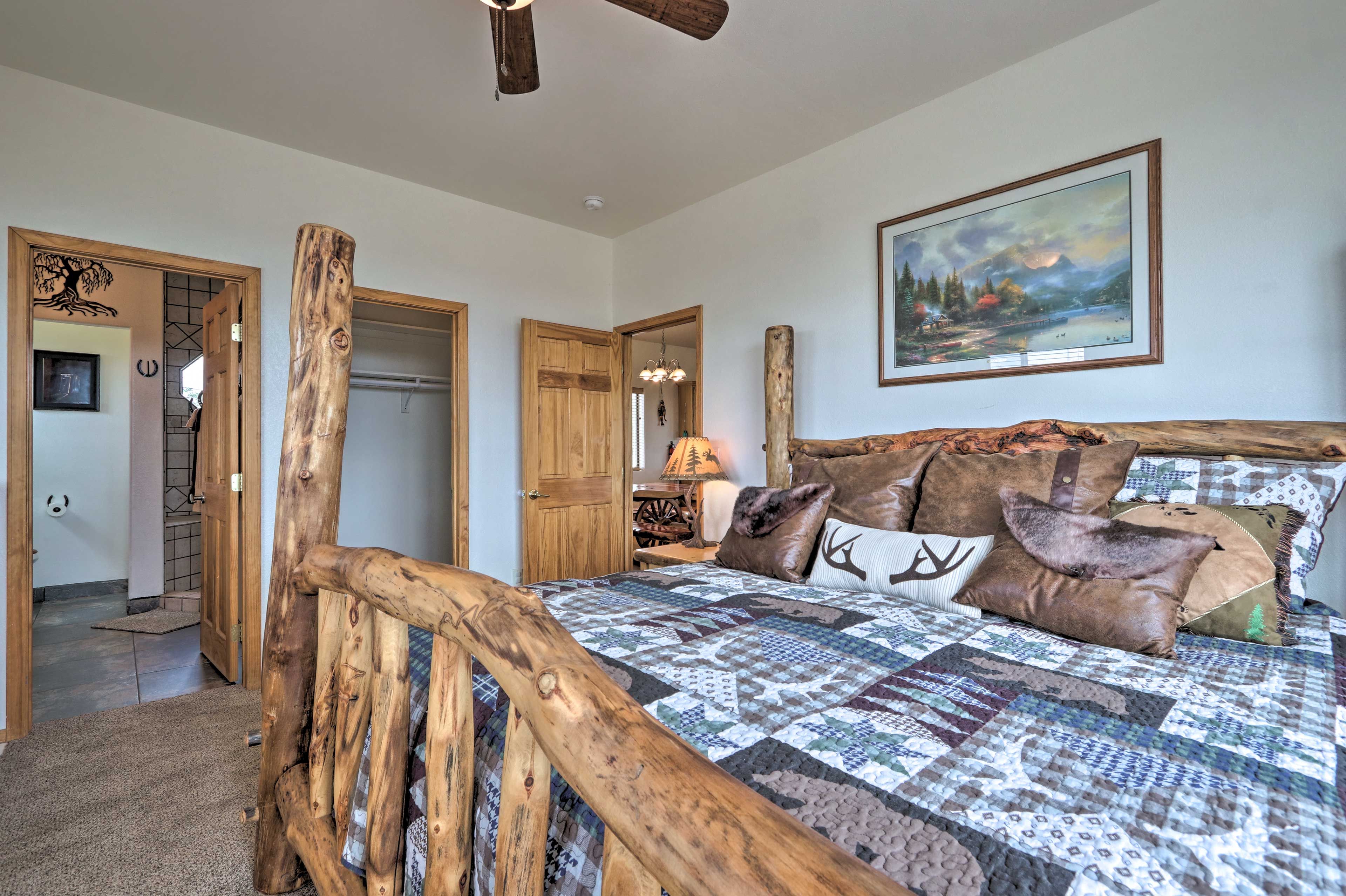 Bedroom 1 | King Bed | En-Suite Bathroom