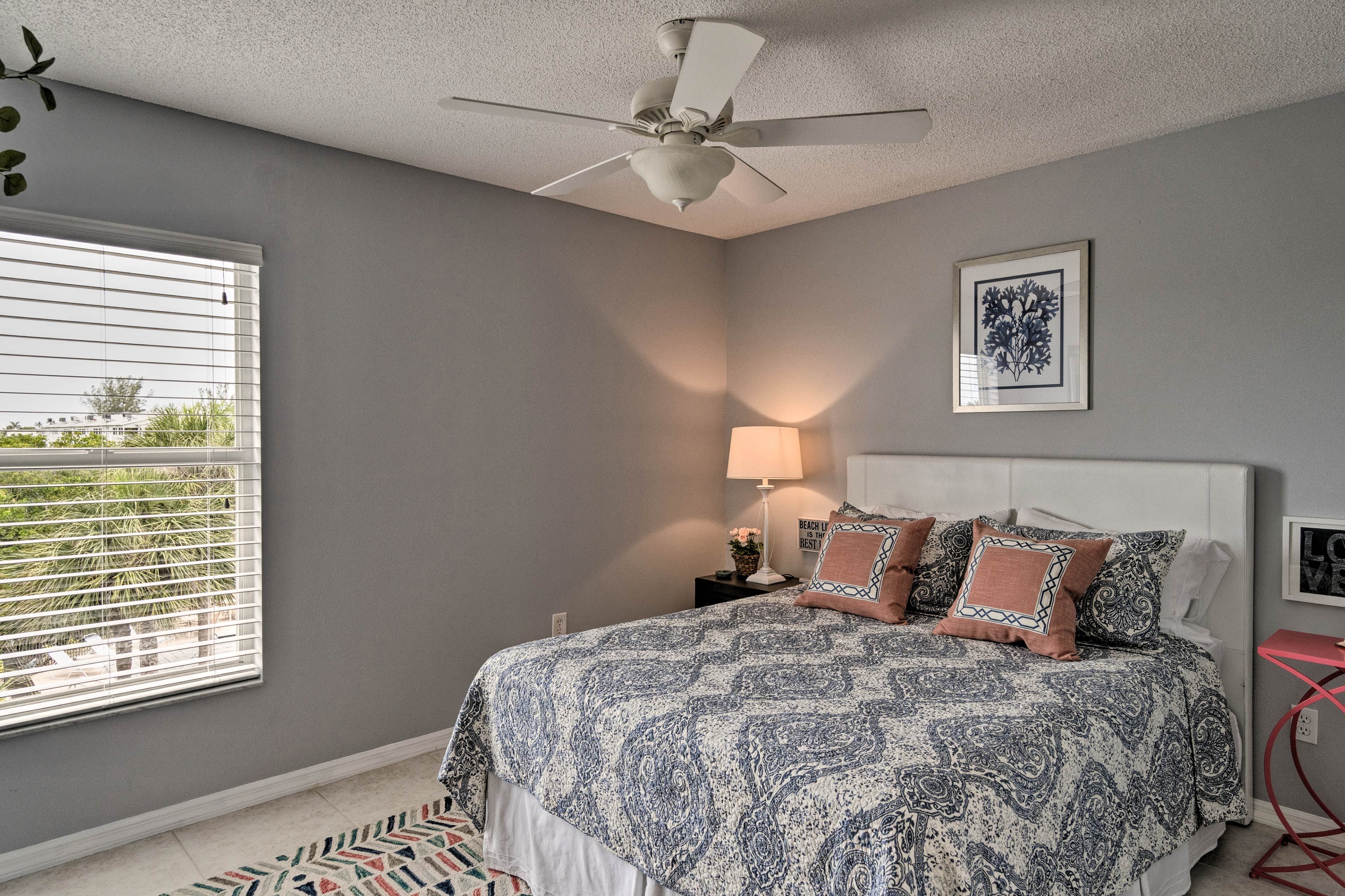Bedroom 2 | Queen Bed | Linens Provided