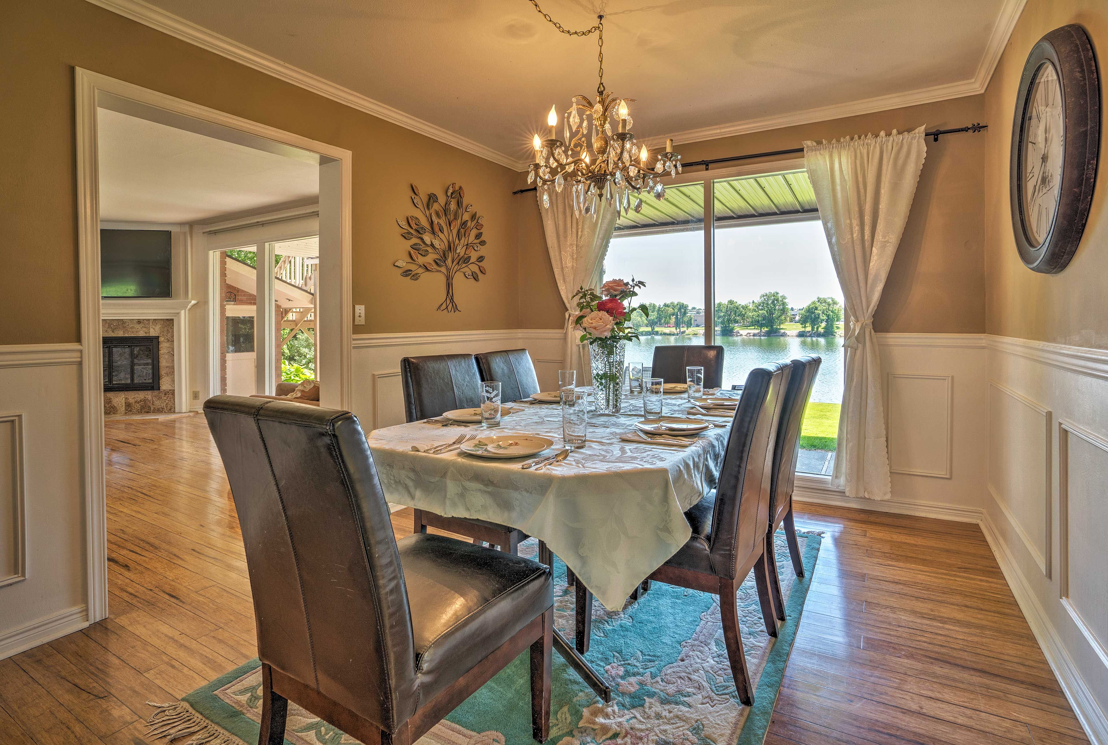 Dining Space | Dishware/Flatware