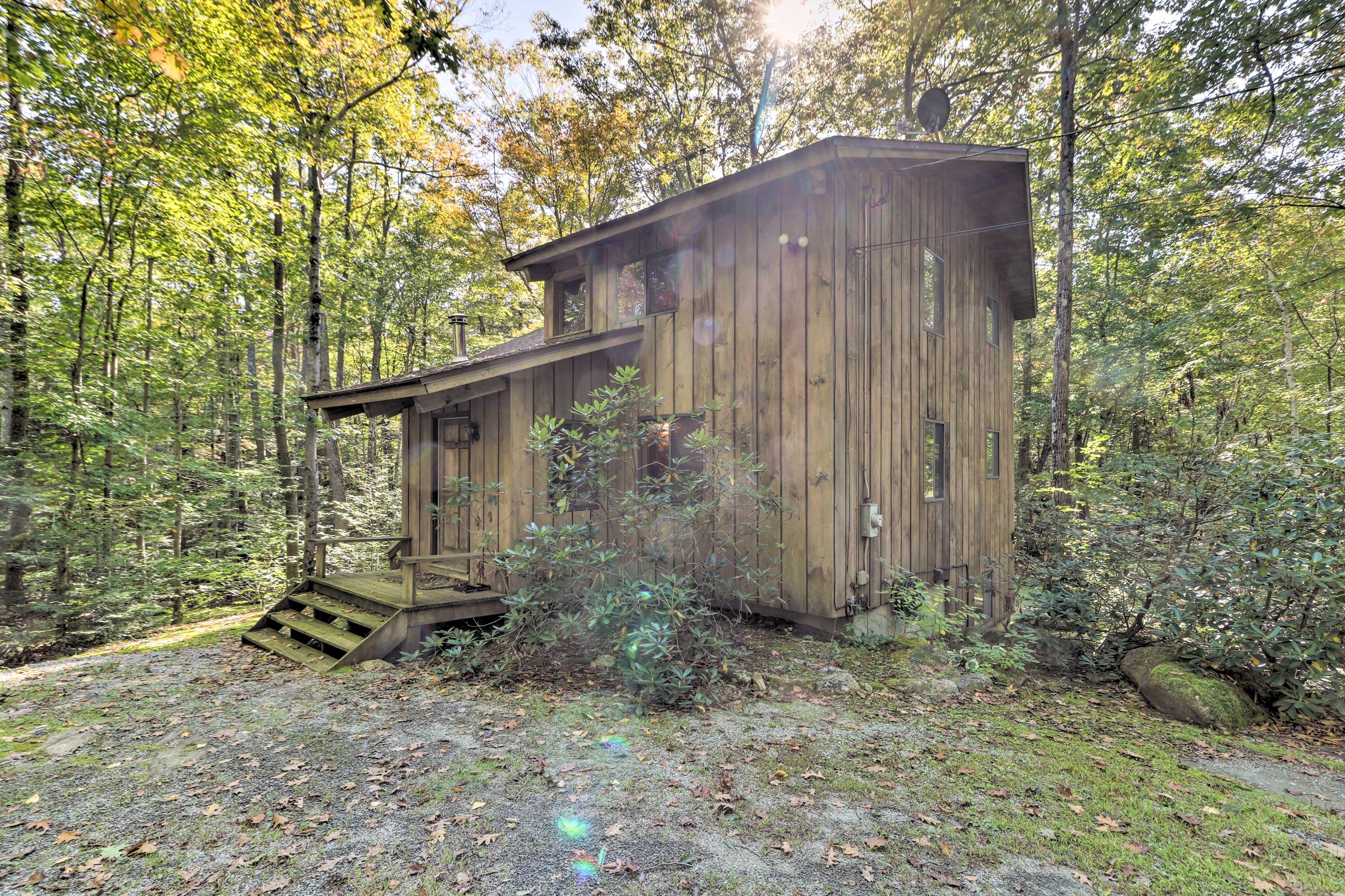 Exterior | 2-Acre Property
