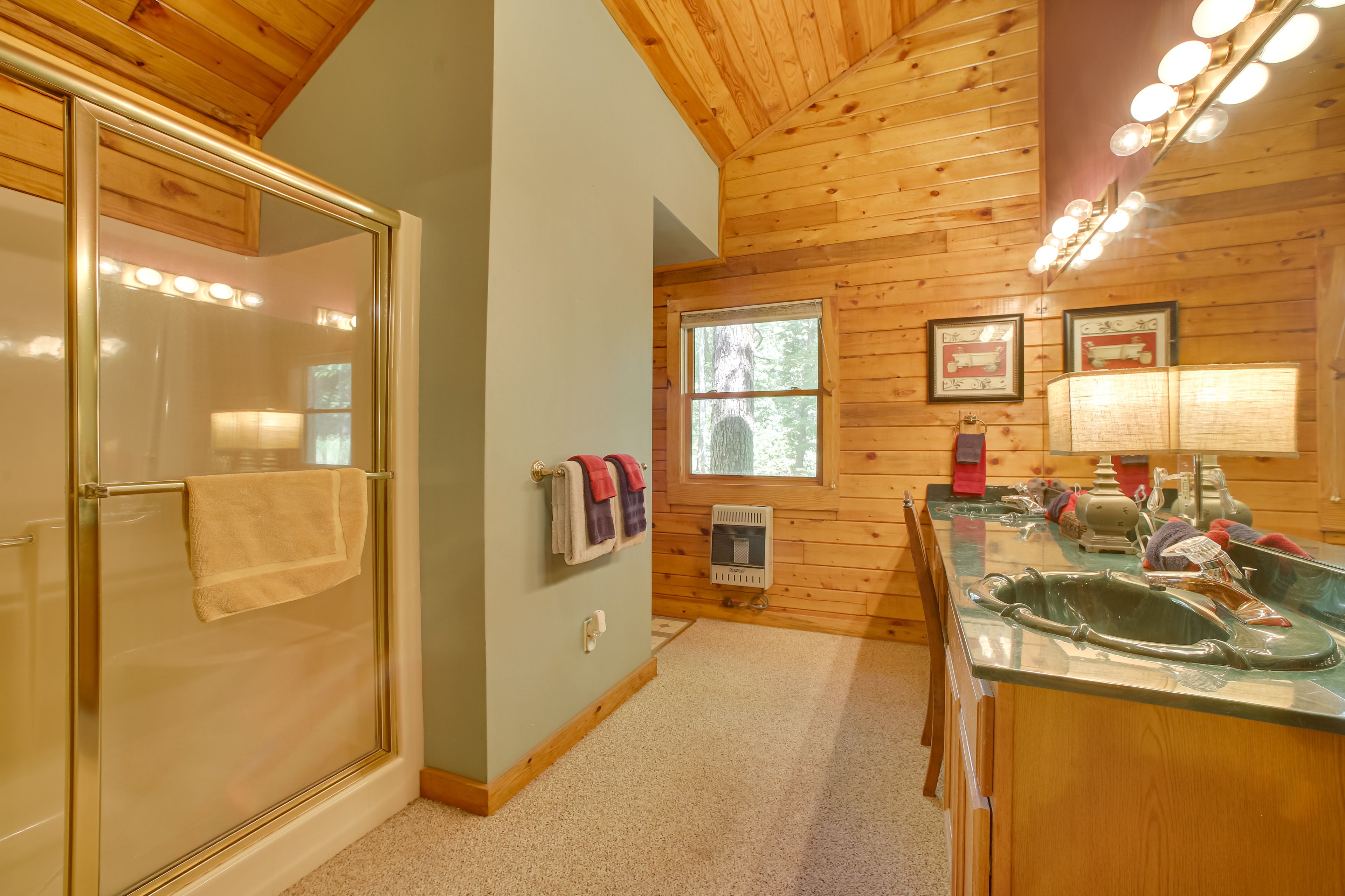 Bathroom | Towels Provided