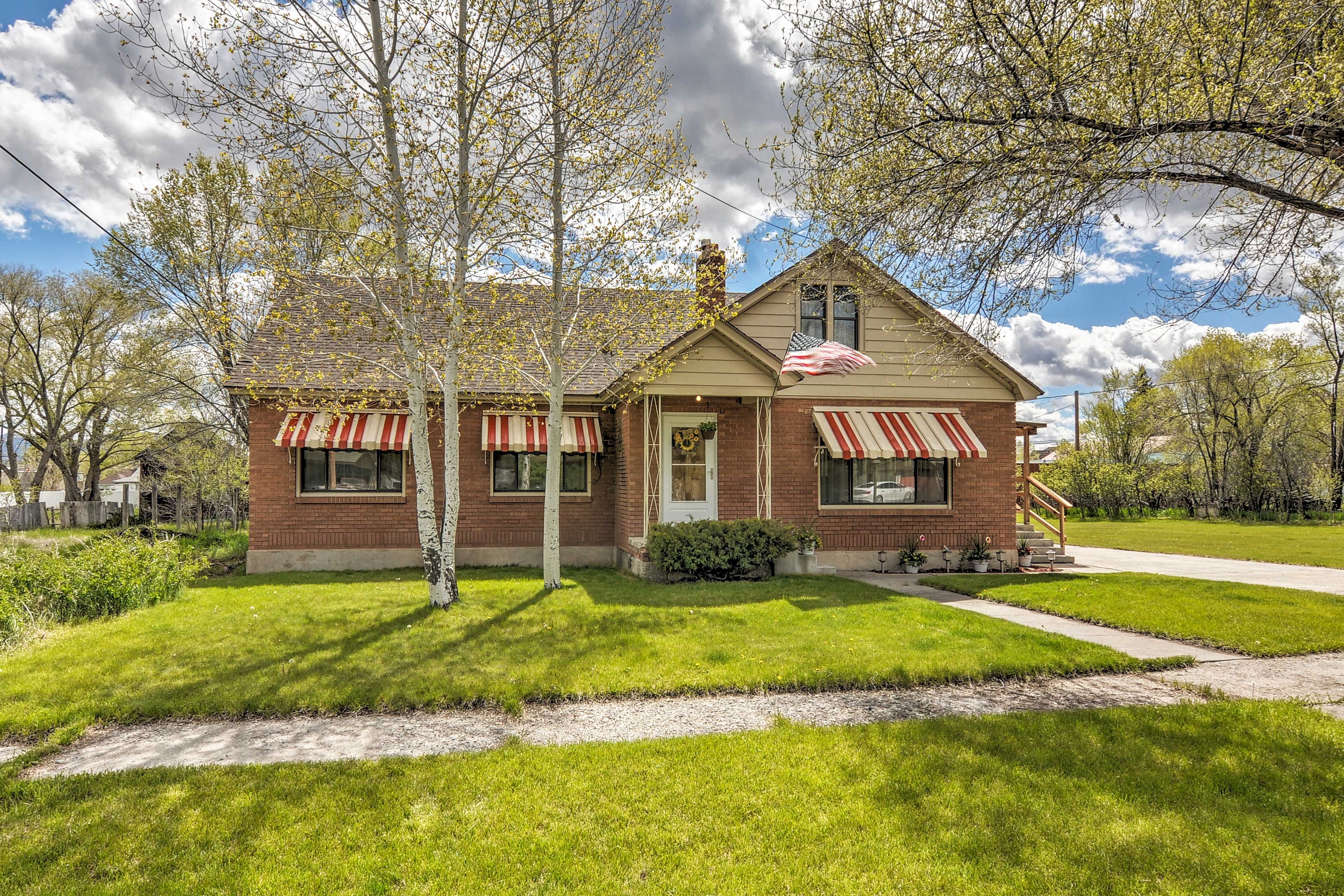 Panguitch Vacation Rental | 3BR | 2BA | 1,825 Sq Ft | Stairs Required