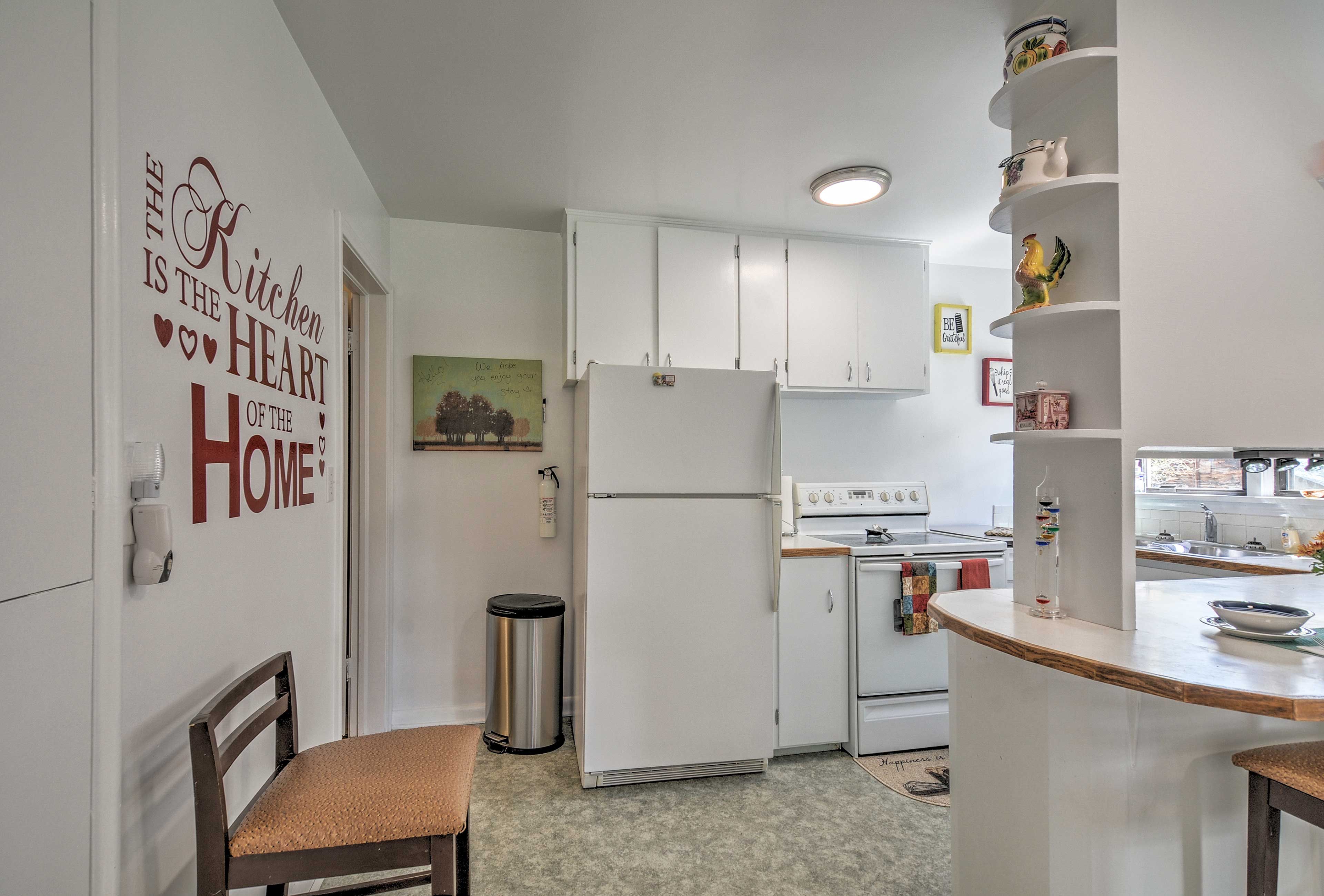 Kitchen | Cooking Basics | Breakfast Bar