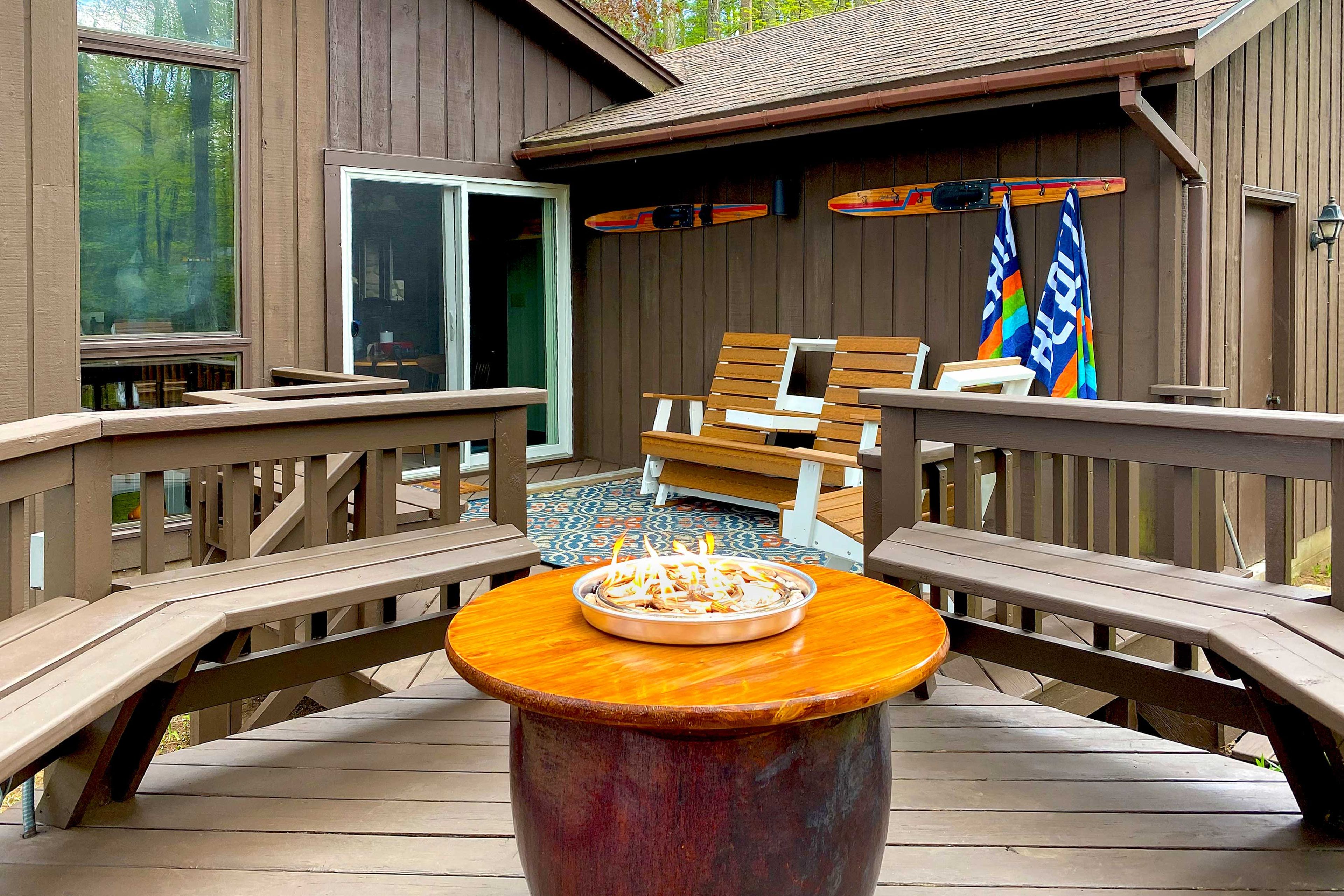 Private Deck | Gas Grill