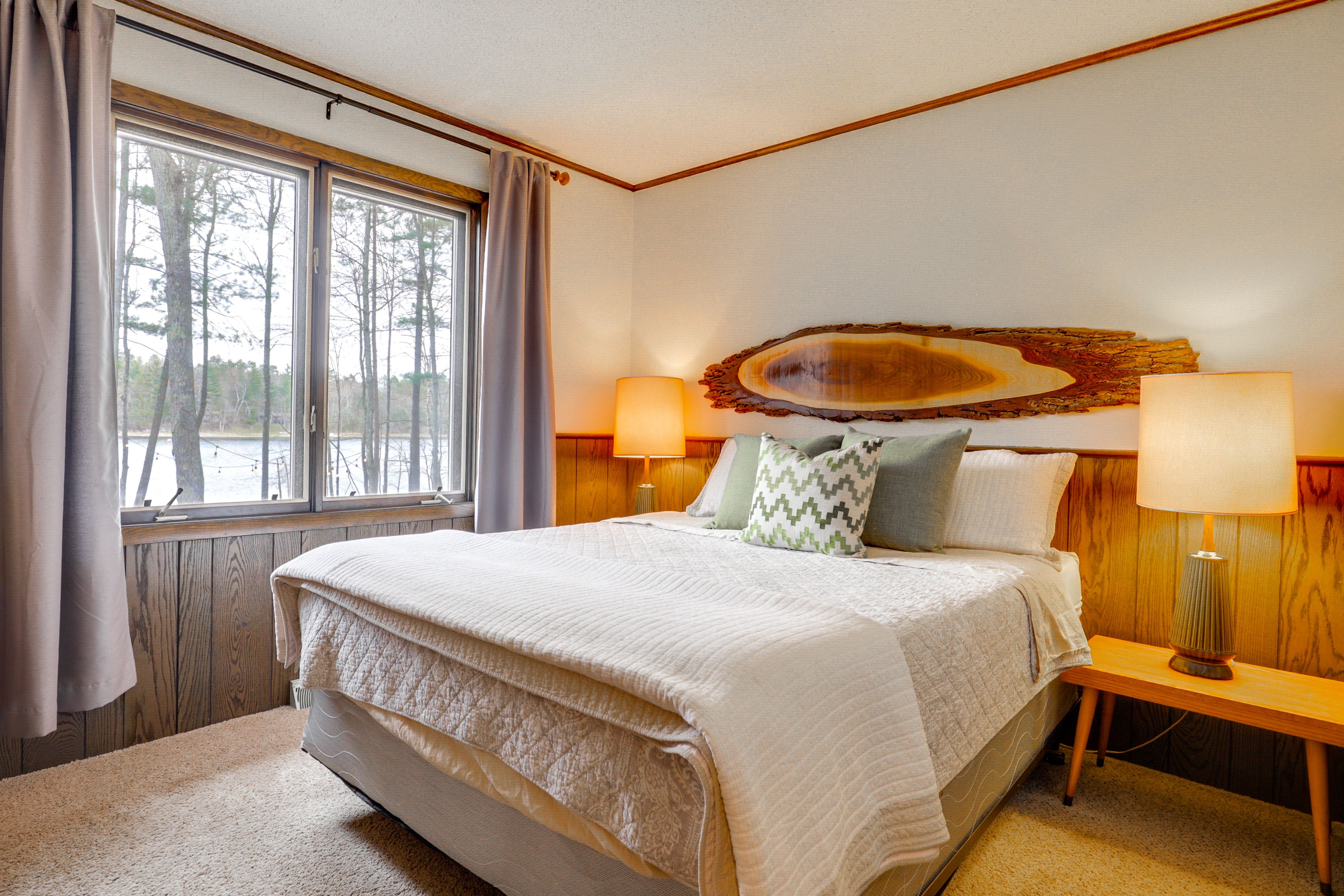 Bedroom 2 | Queen Bed | 2nd Floor