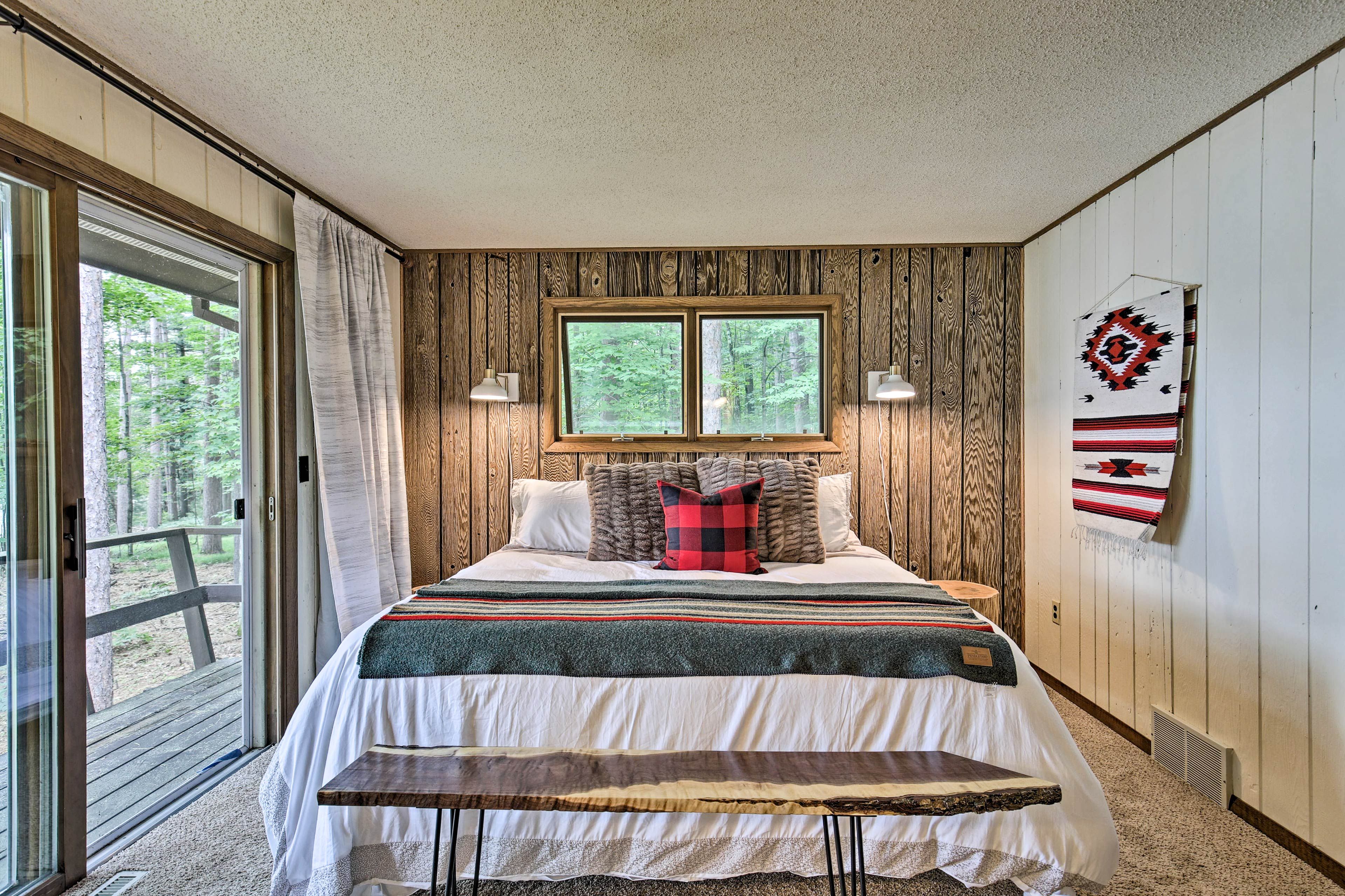 Bedroom 1 | Deck Access