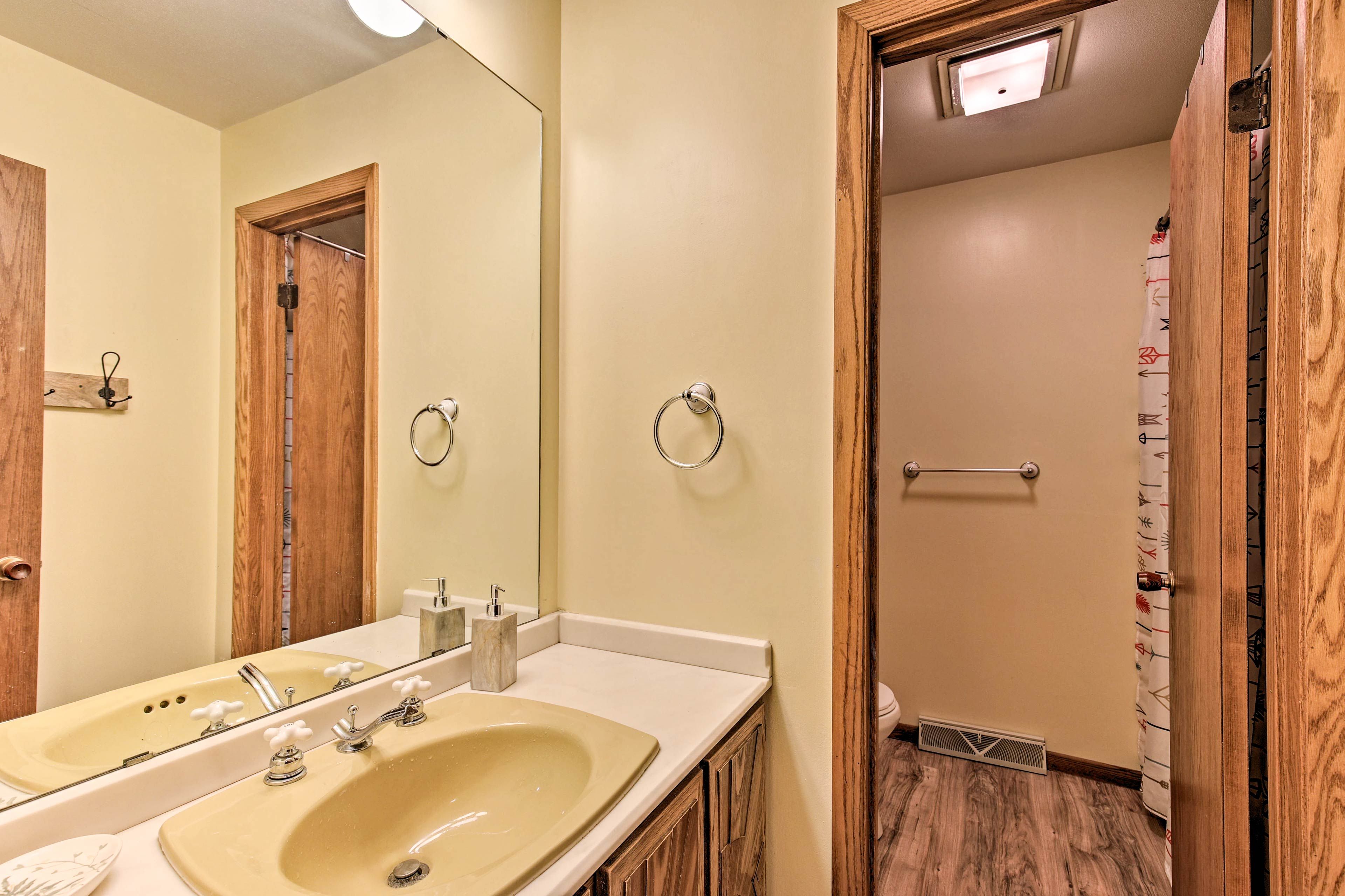 Full Bathroom