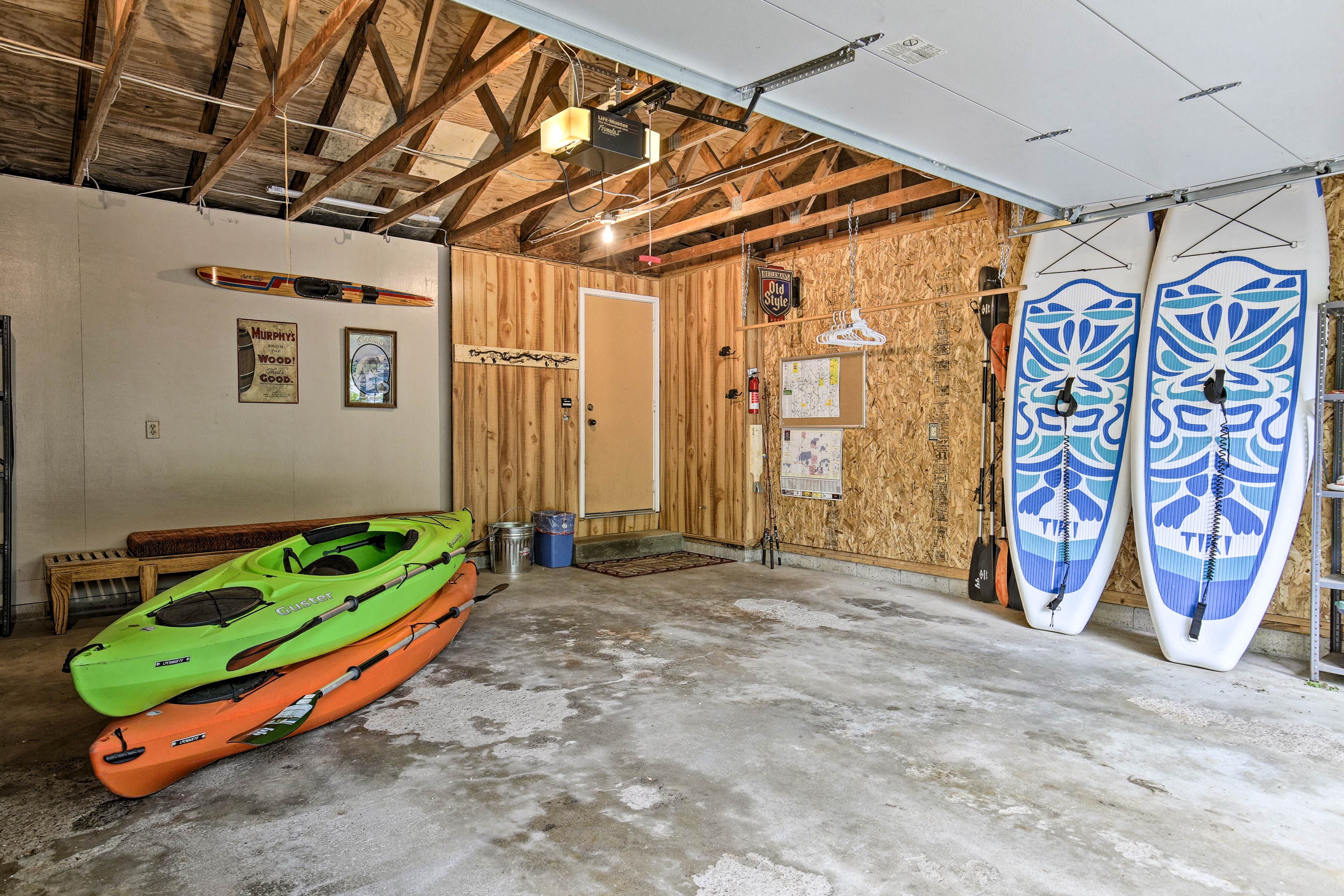 Garage Parking (1 Vehicle) | Driveway (5 Vehicles) | 4 Kayaks | 2 Paddleboards