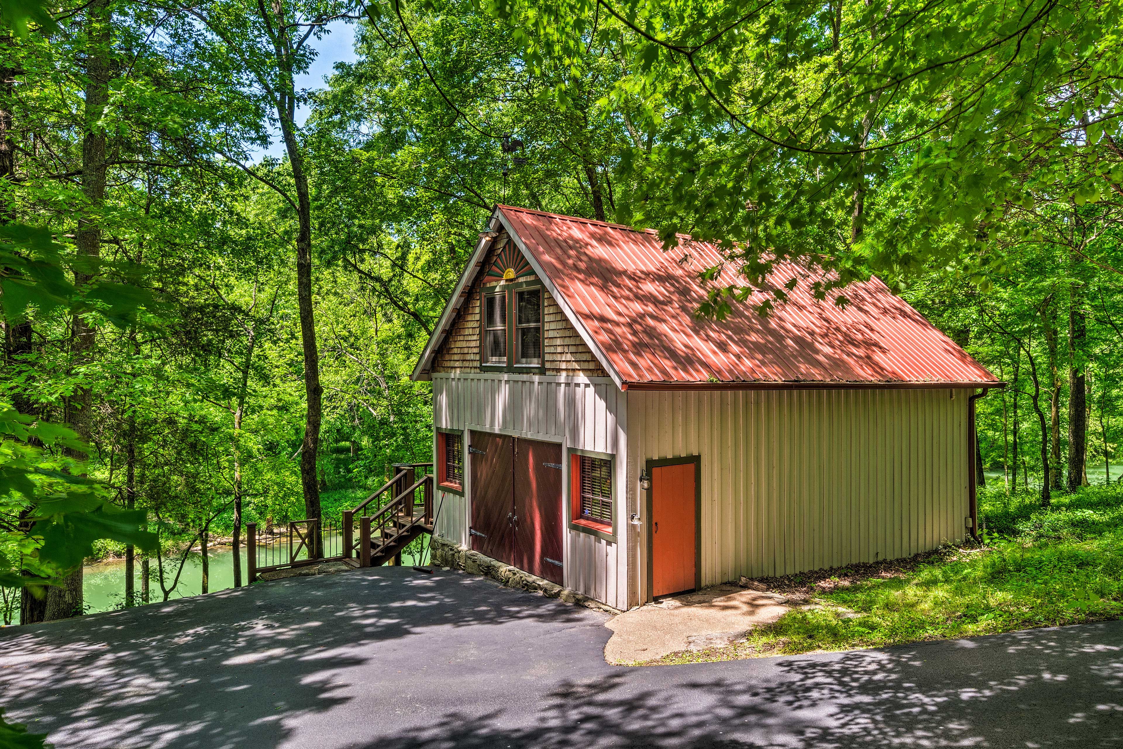 Driveway parking adds convenience to your travels.