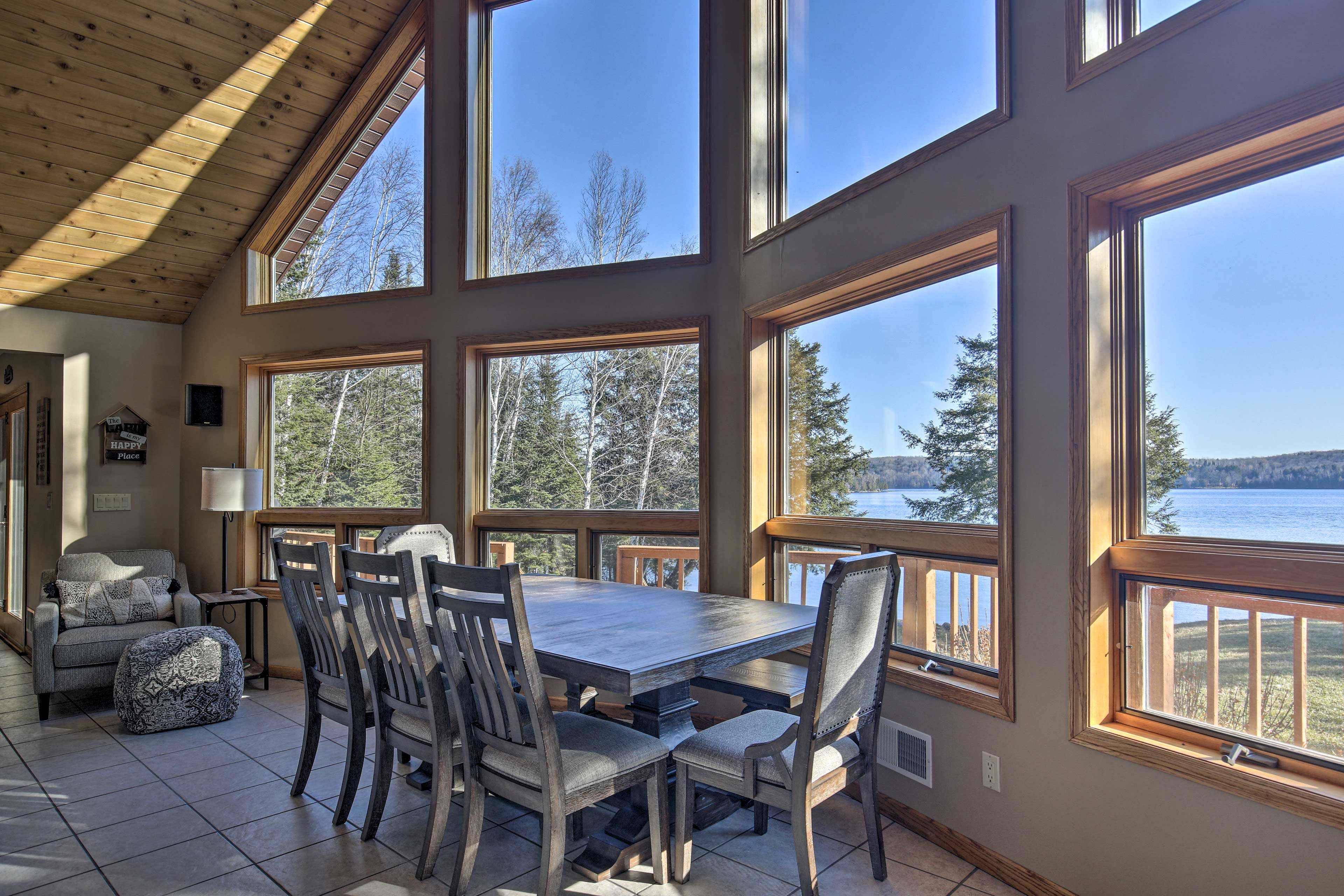 Dining Area 2 | Lake Views