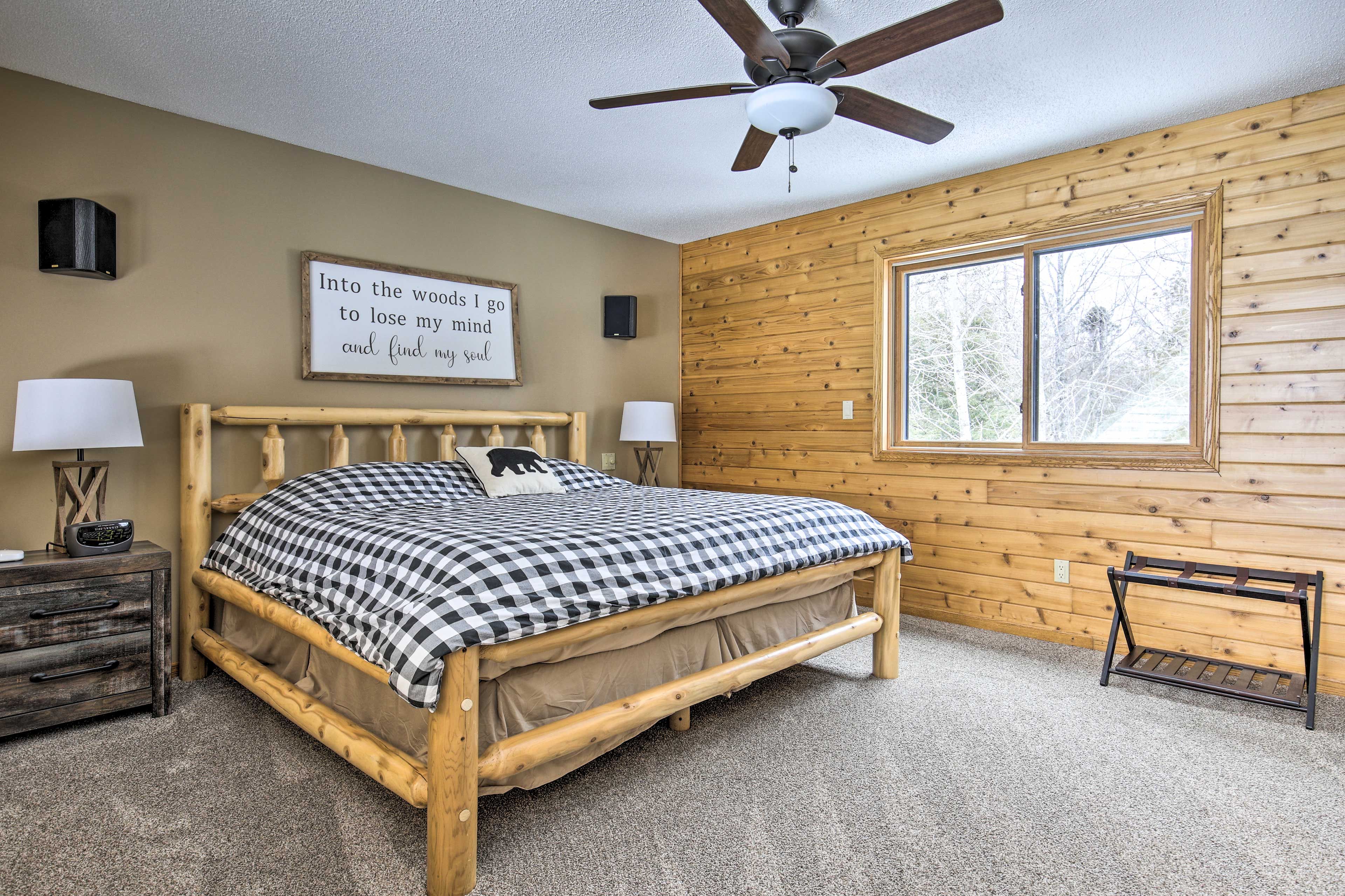 Bedroom 1 | King Bed | Loft | Steps Required