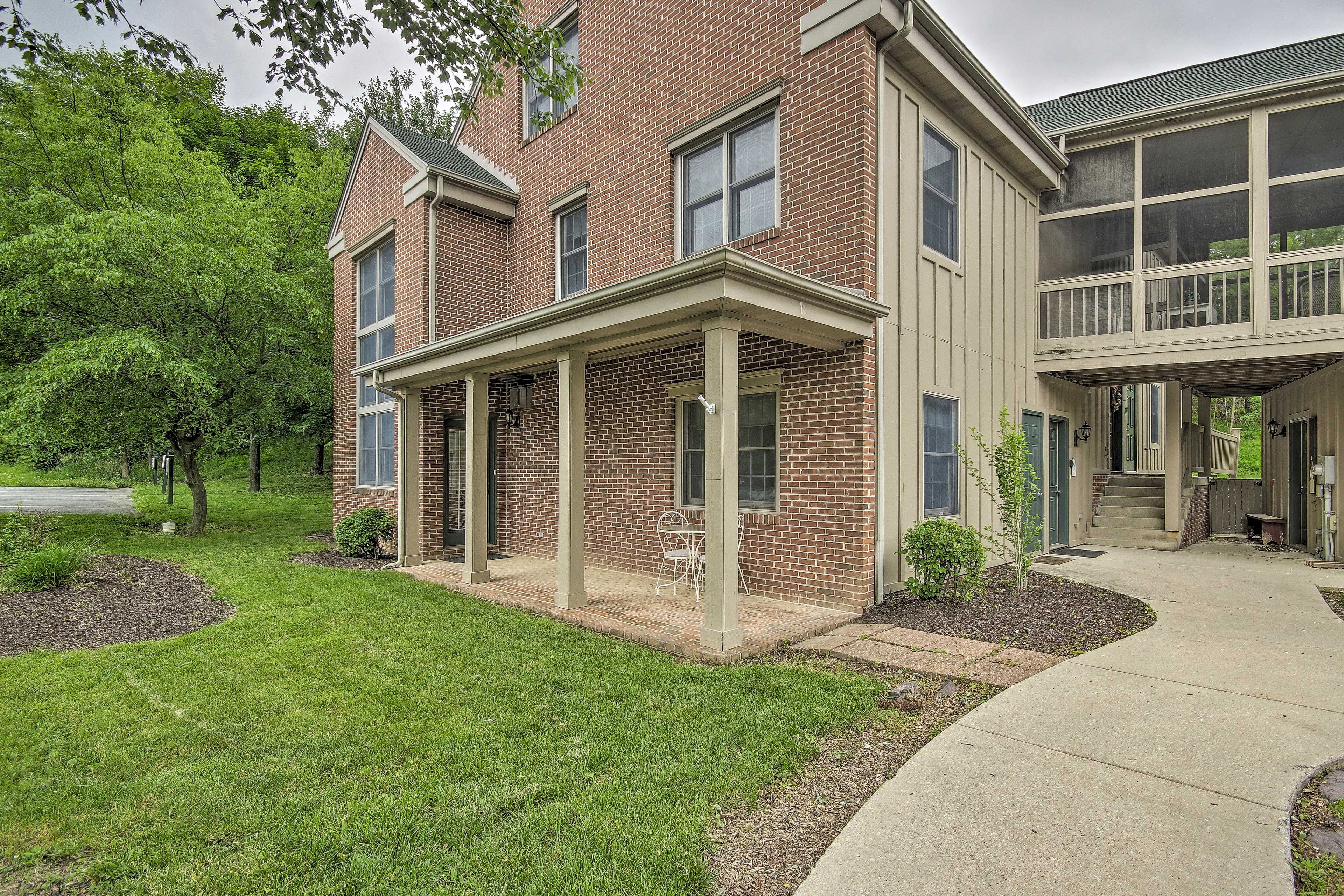 Mercersburg Vacation Rental | 4BR | 3BA | 1,984 Sq Ft | Stairs to Access