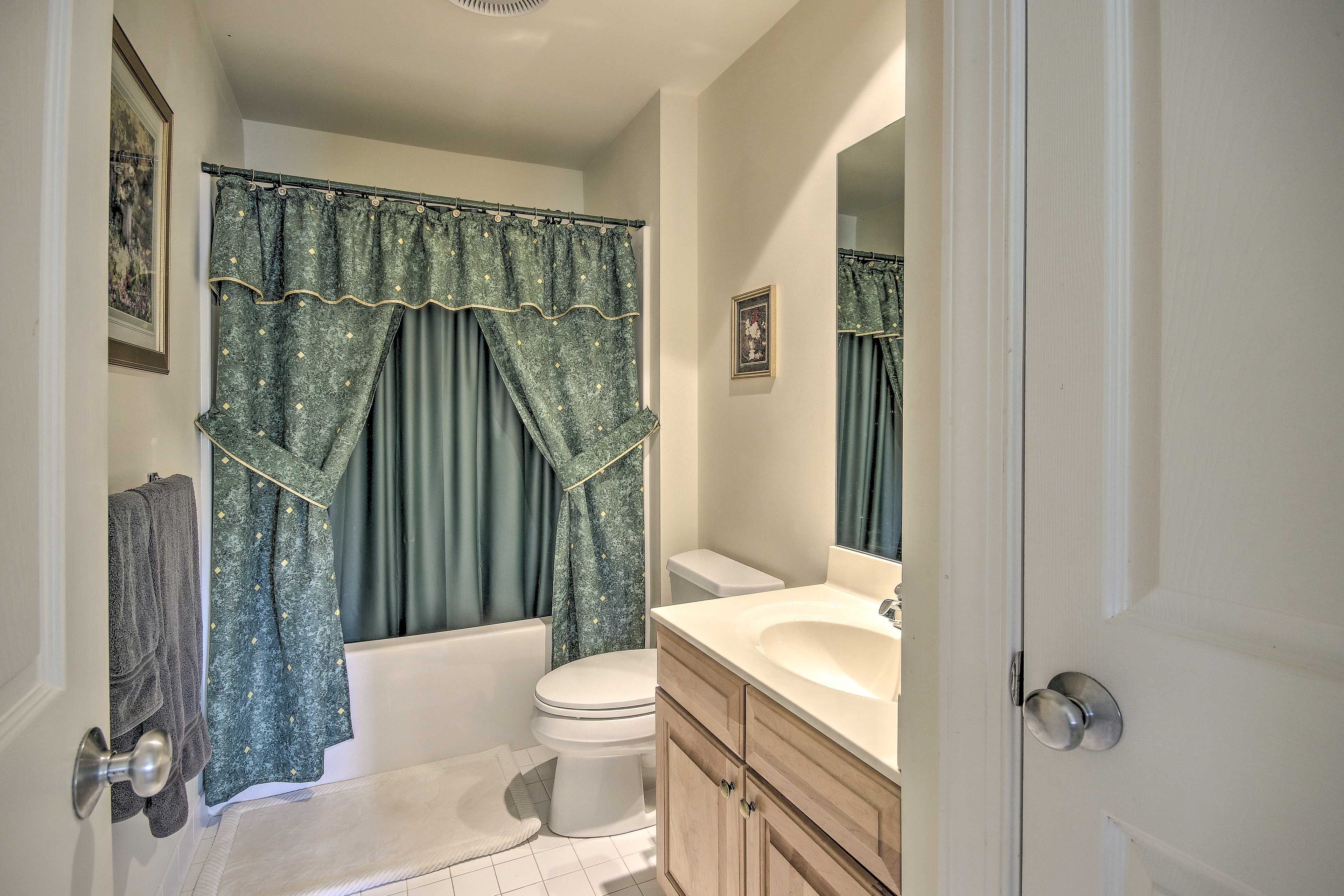 Full Bathroom