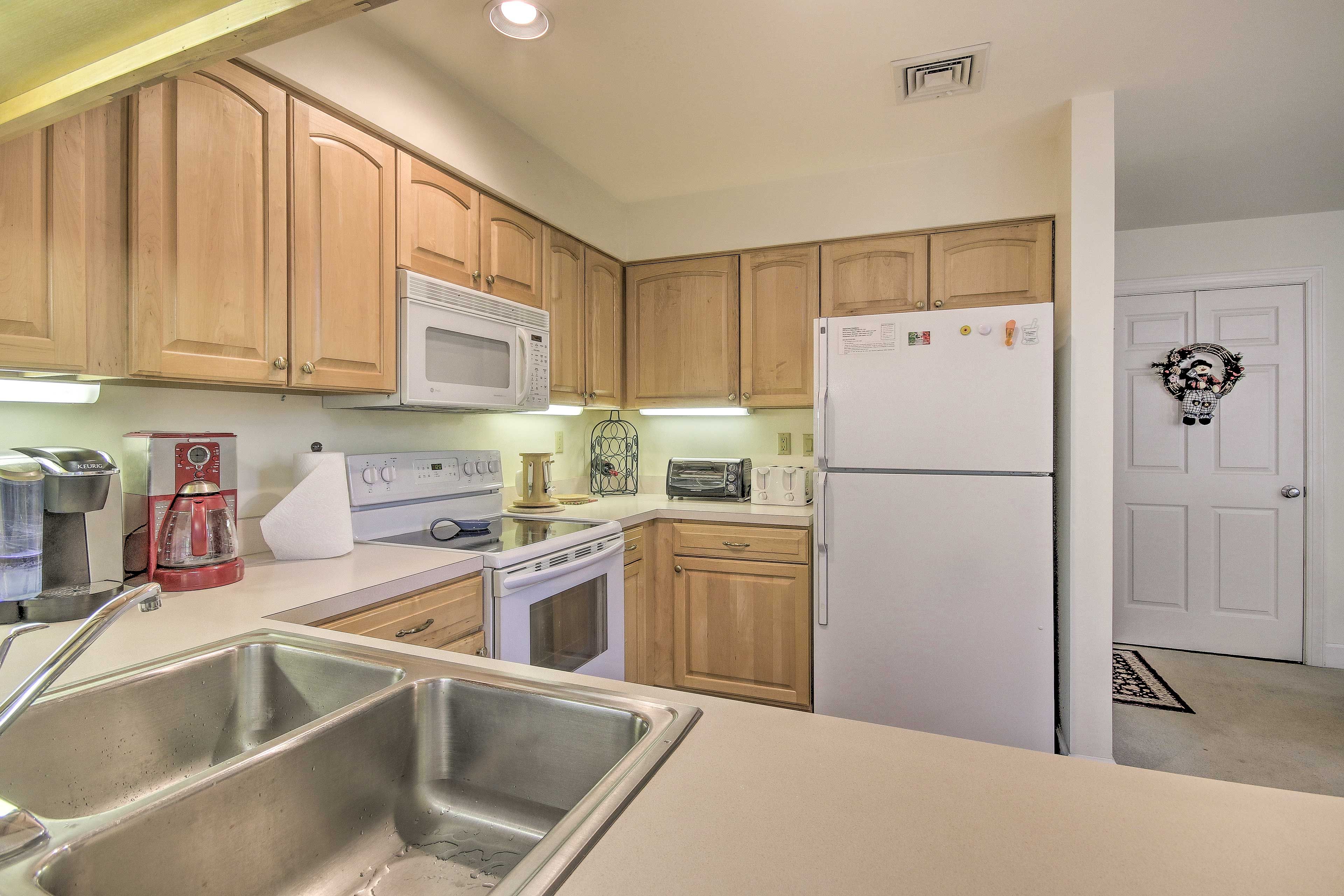 Kitchen | Coffee Maker | Toaster Oven | Crockpot