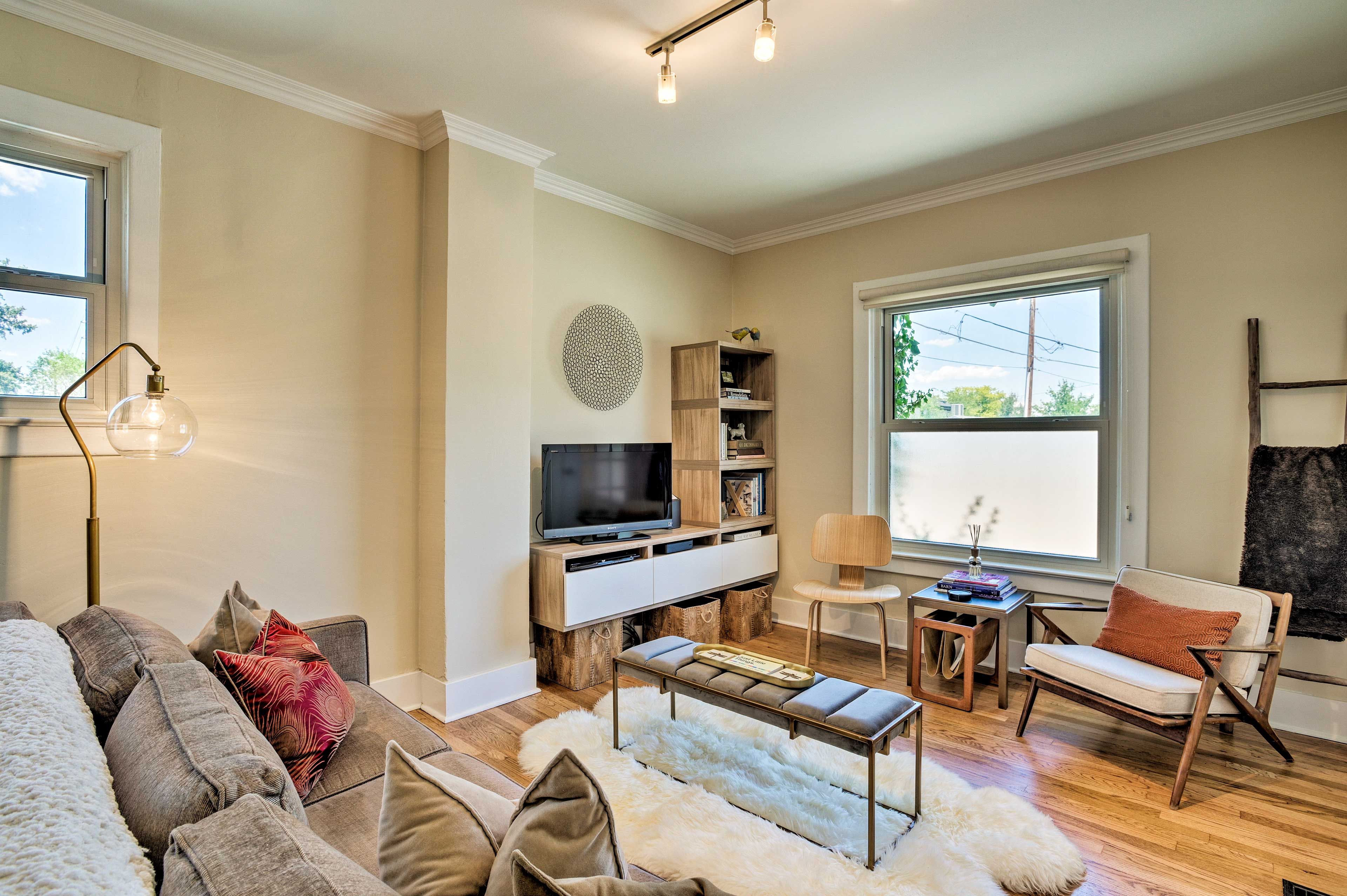 Living Area | Cable TV