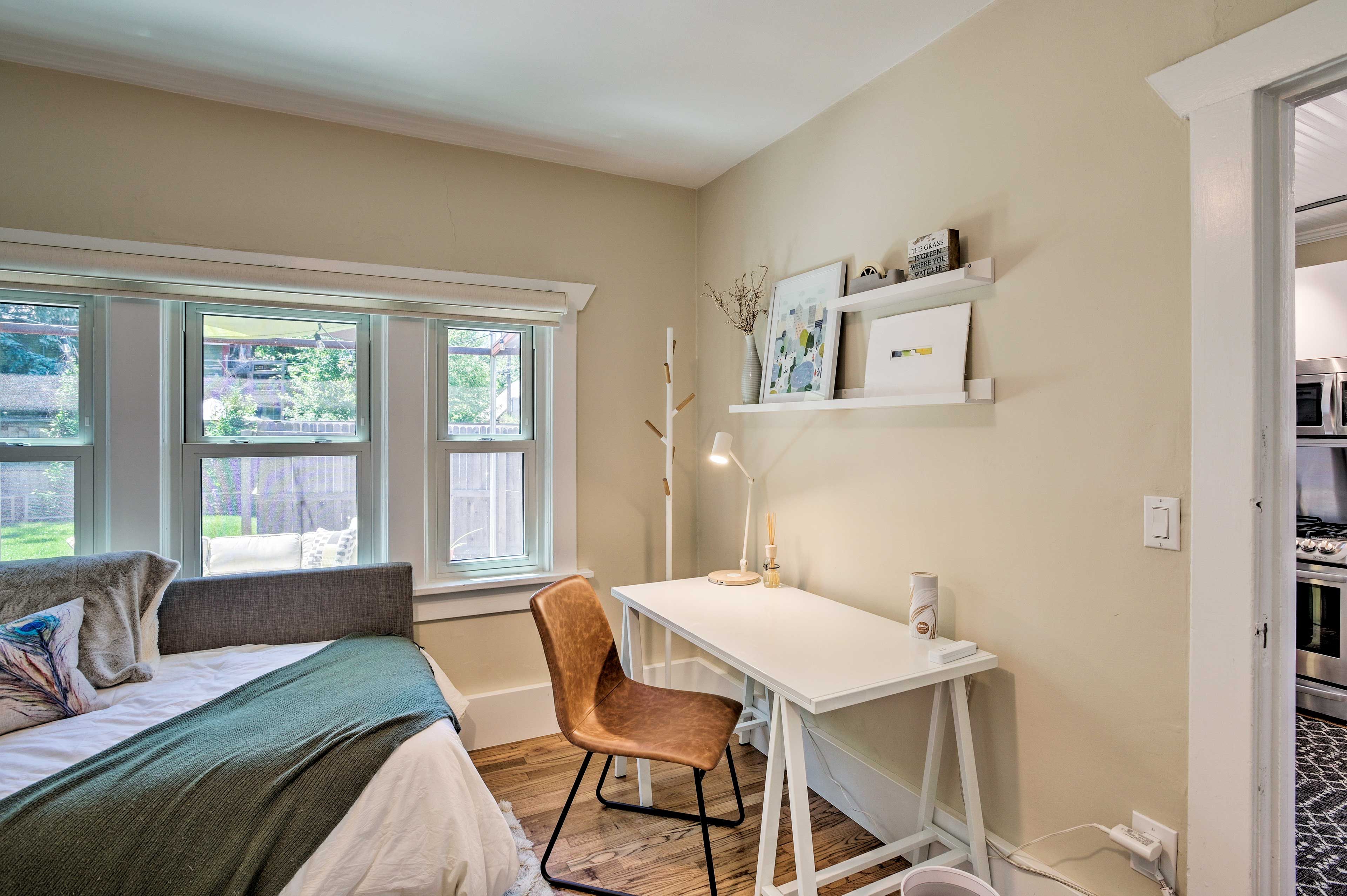Bedroom 2 | Work Desk