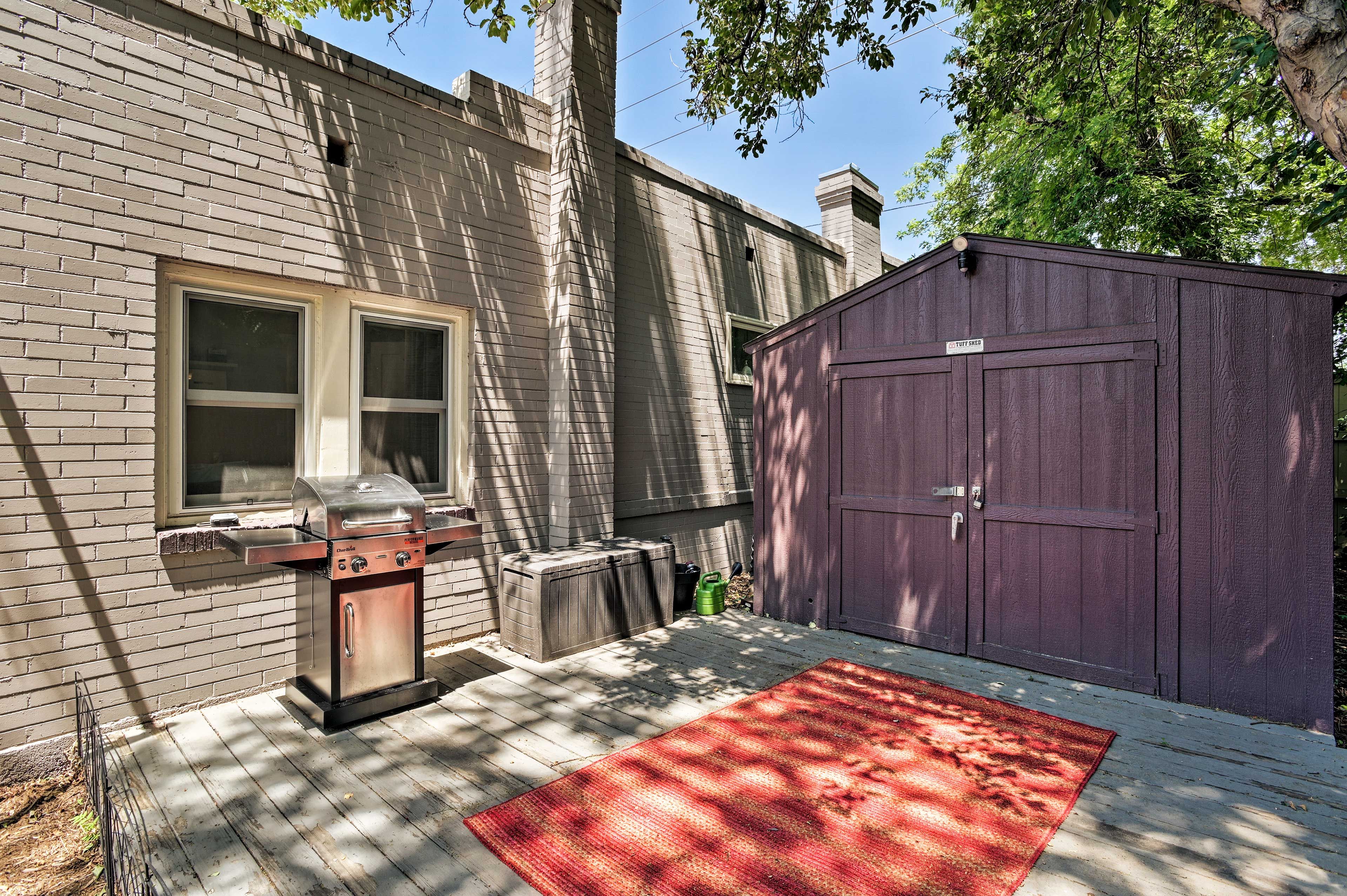 Deck | Gas Grill