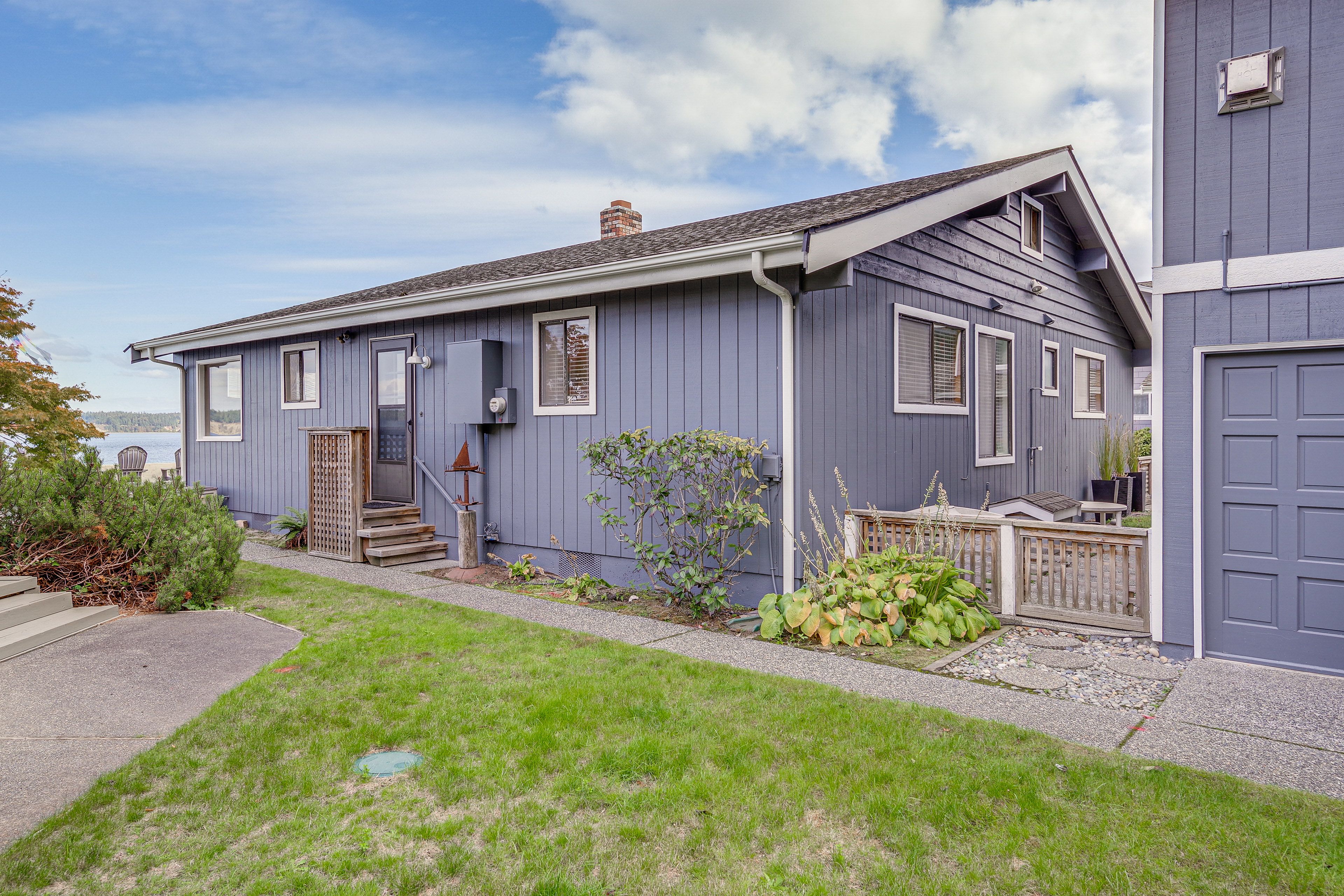 Parking | Driveway (3 Vehicles)