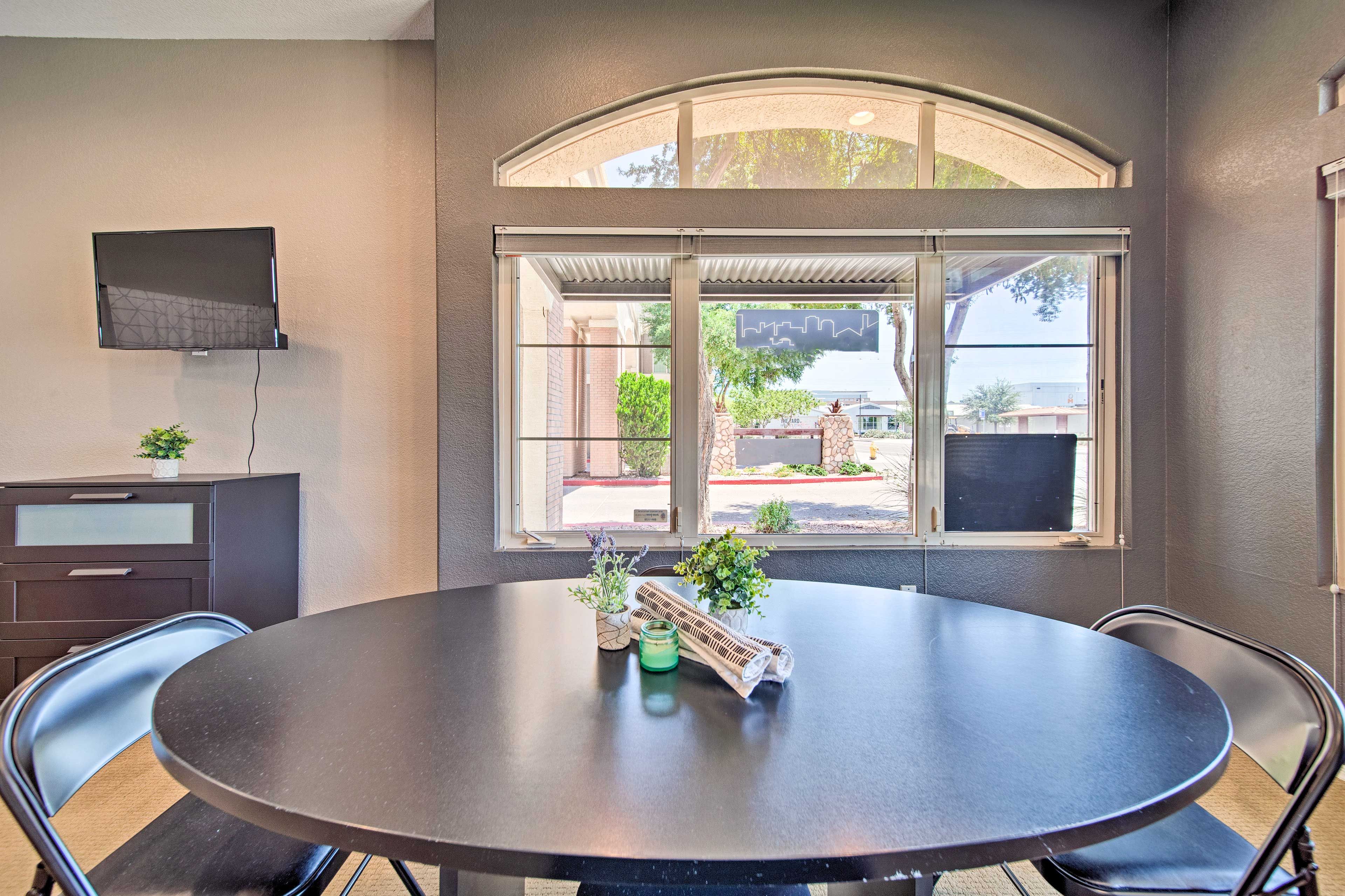 Grab a bite to eat at the center dining table.
