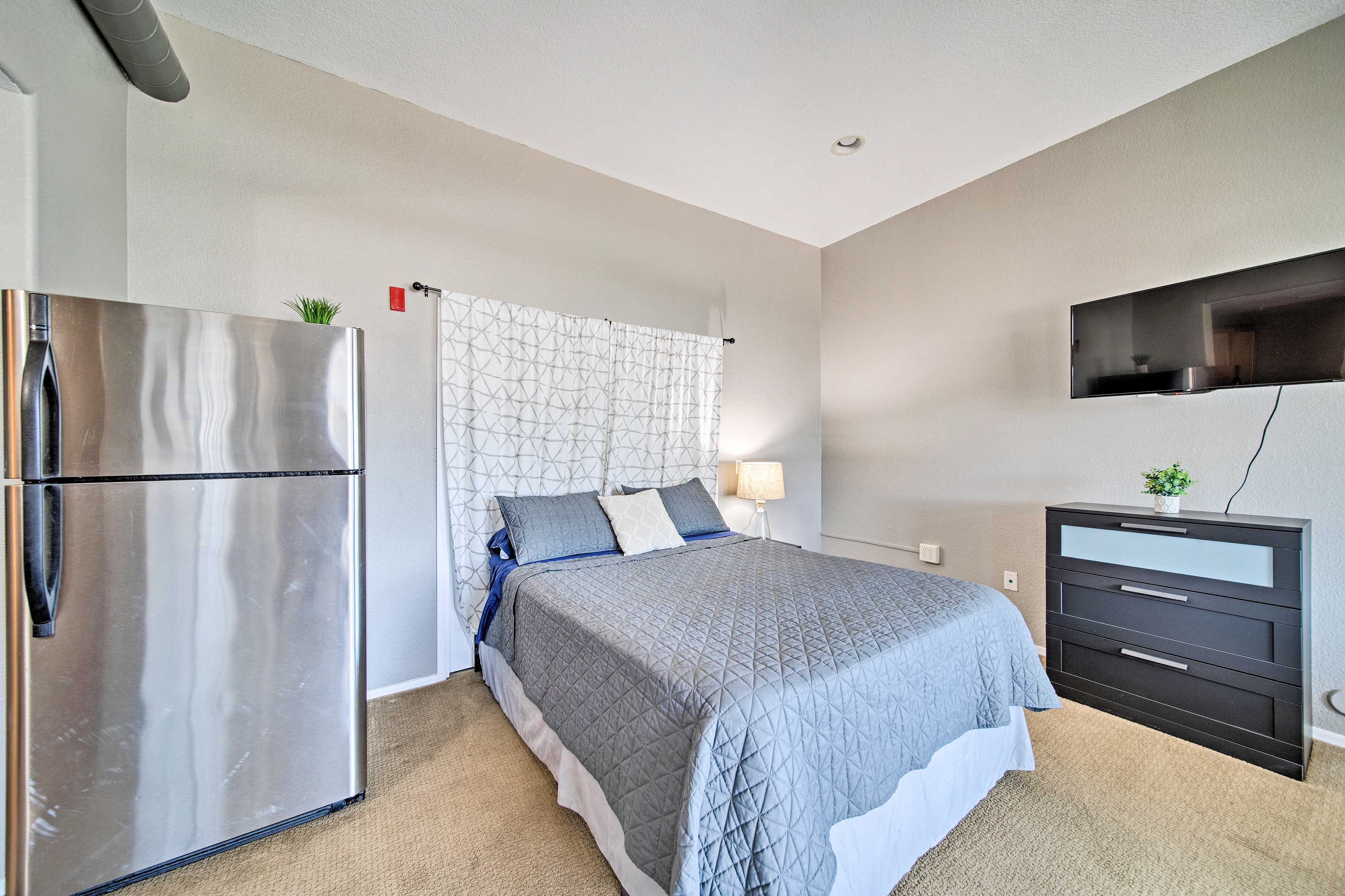 The apartment has 2 pullout beds for additional sleeping accommodations.