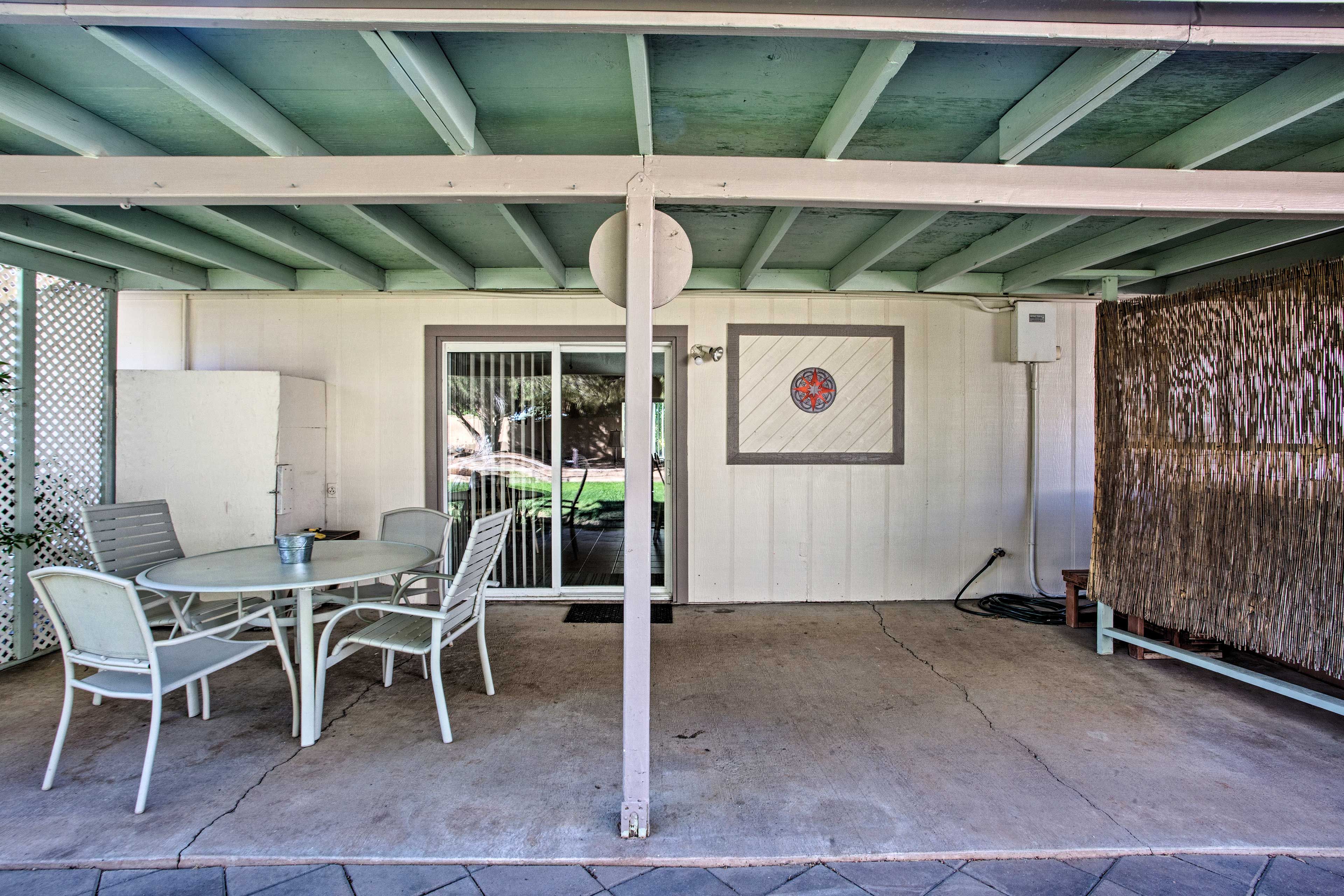 Step outside to dine al fresco on the covered deck.