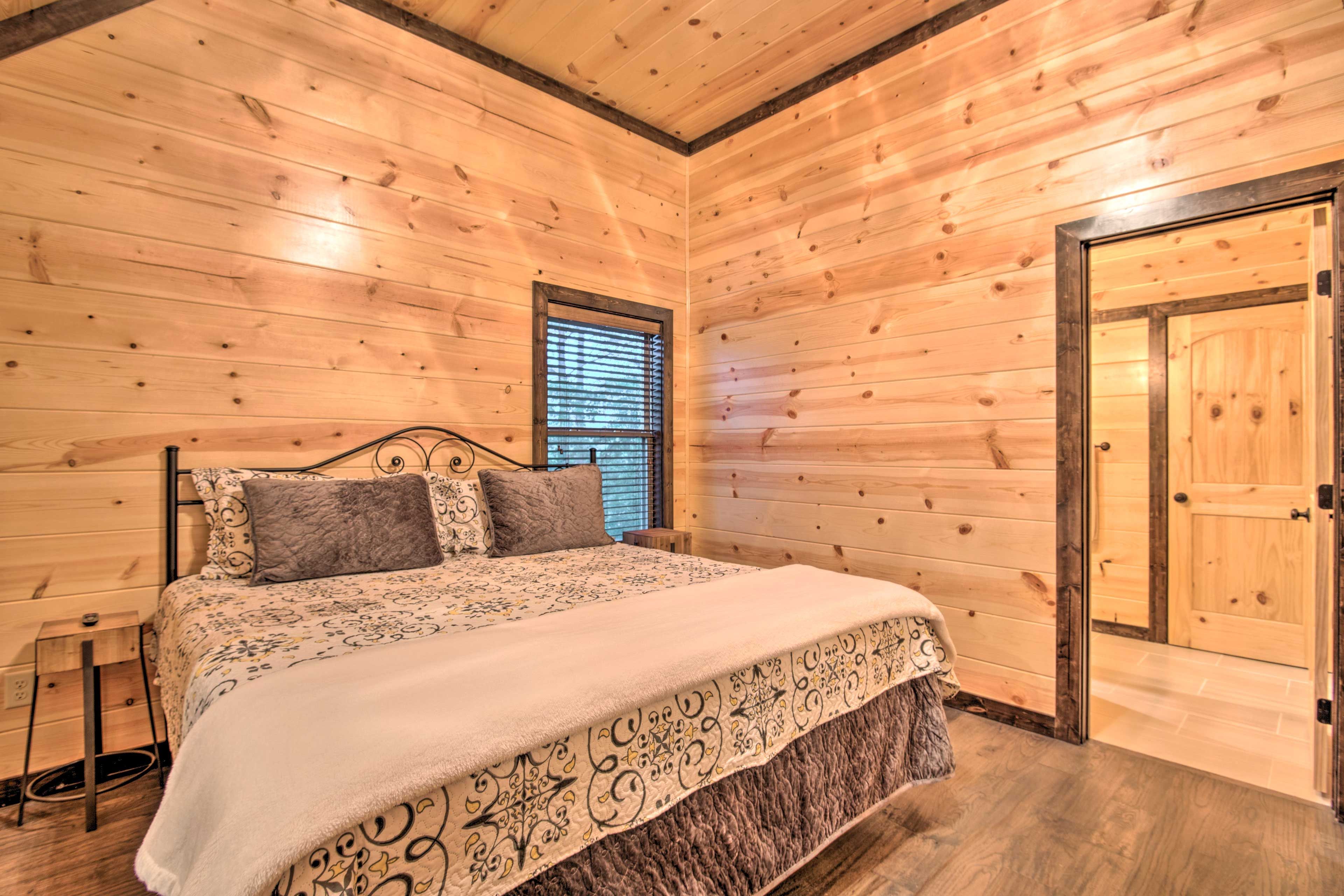 Bedroom 5 | King Bed