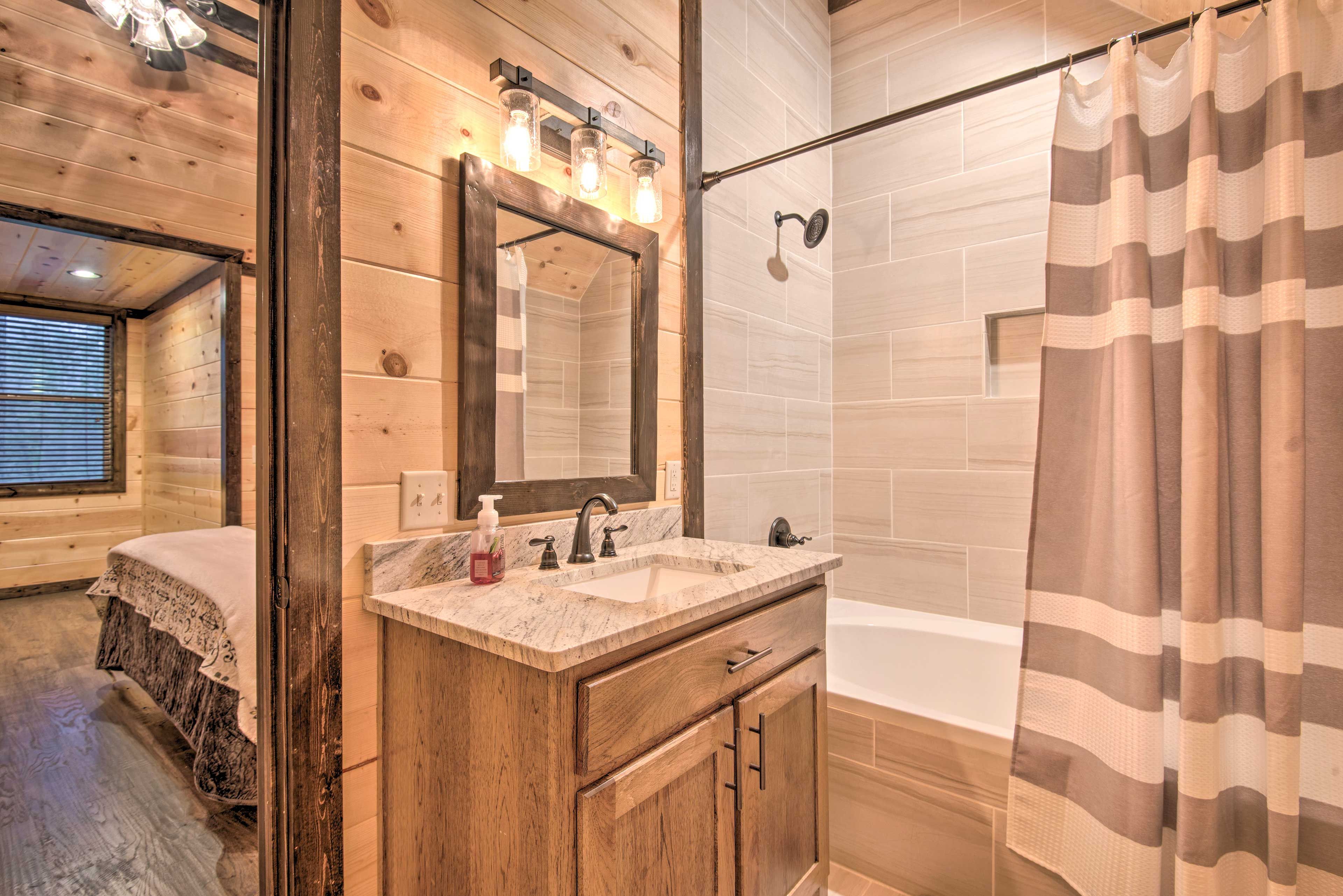 En-Suite Bathroom