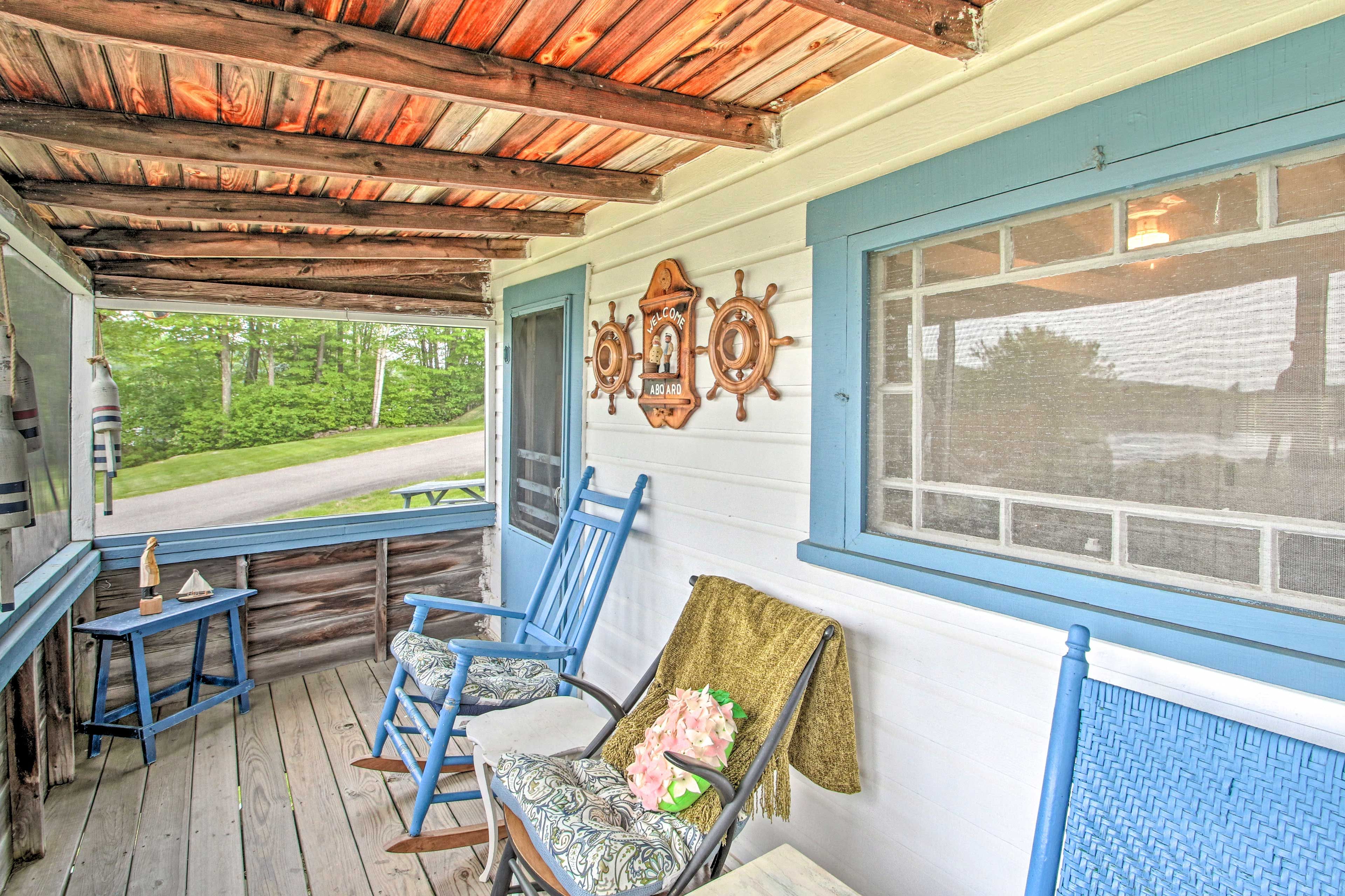 Porch | Outdoor Seating