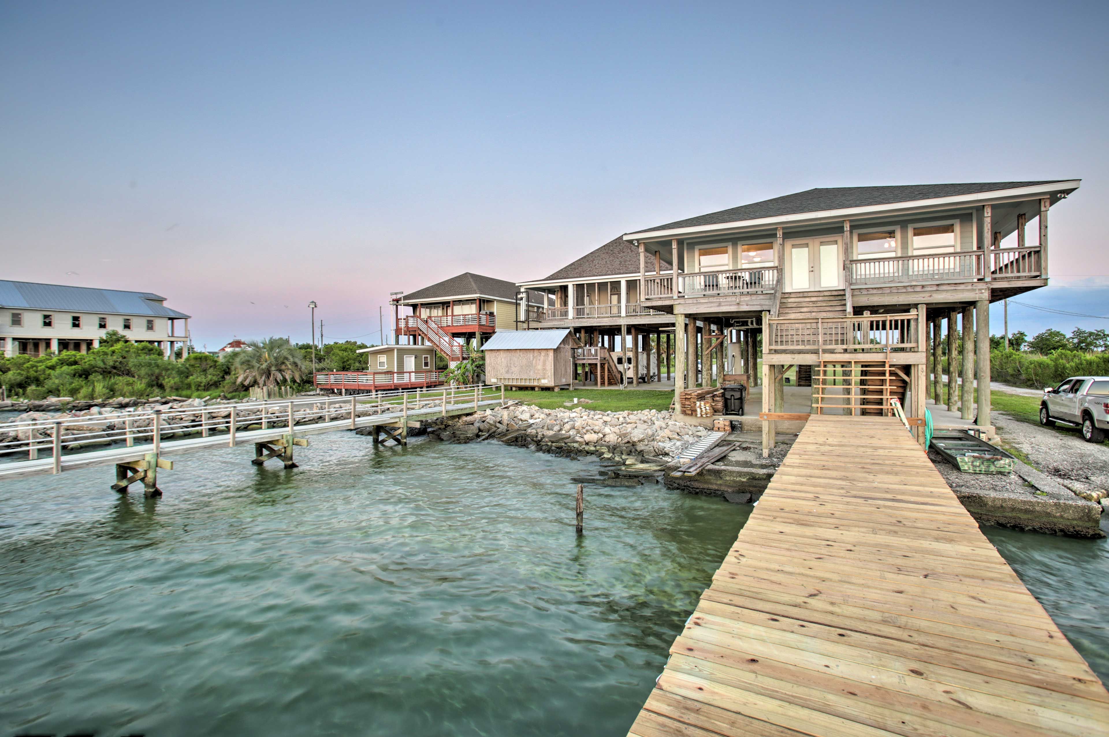 Cast a line or go crabbing each afternoon!