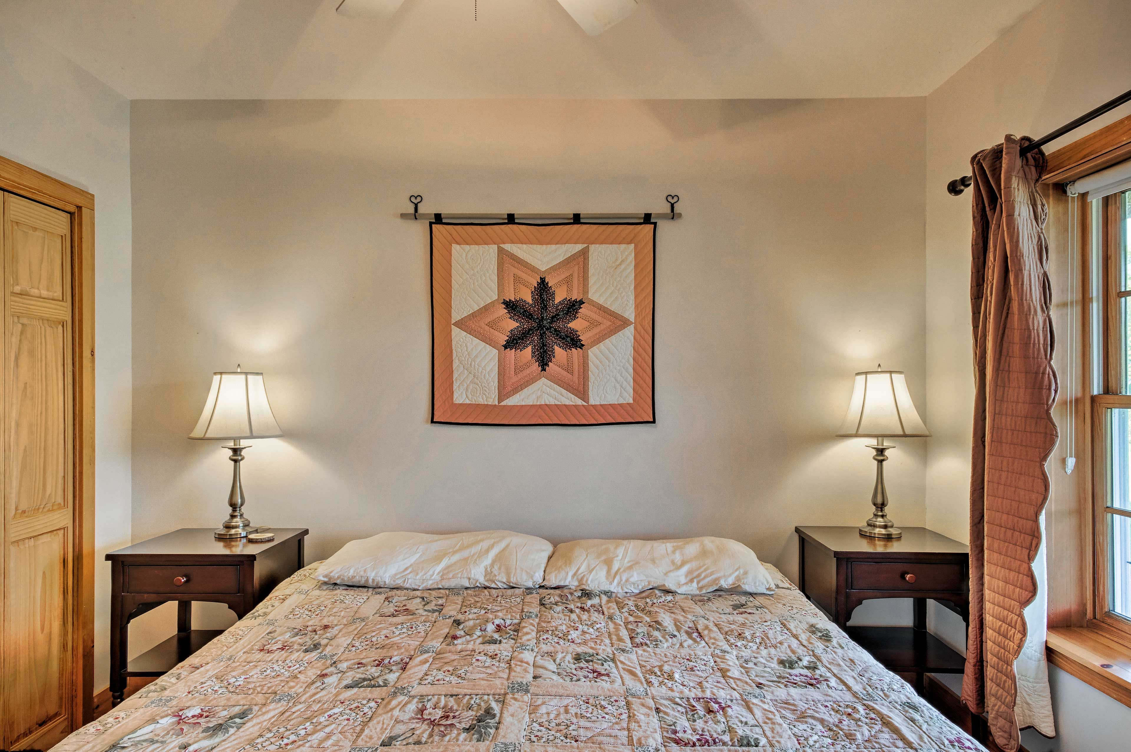 Bedroom 4 | King Bed