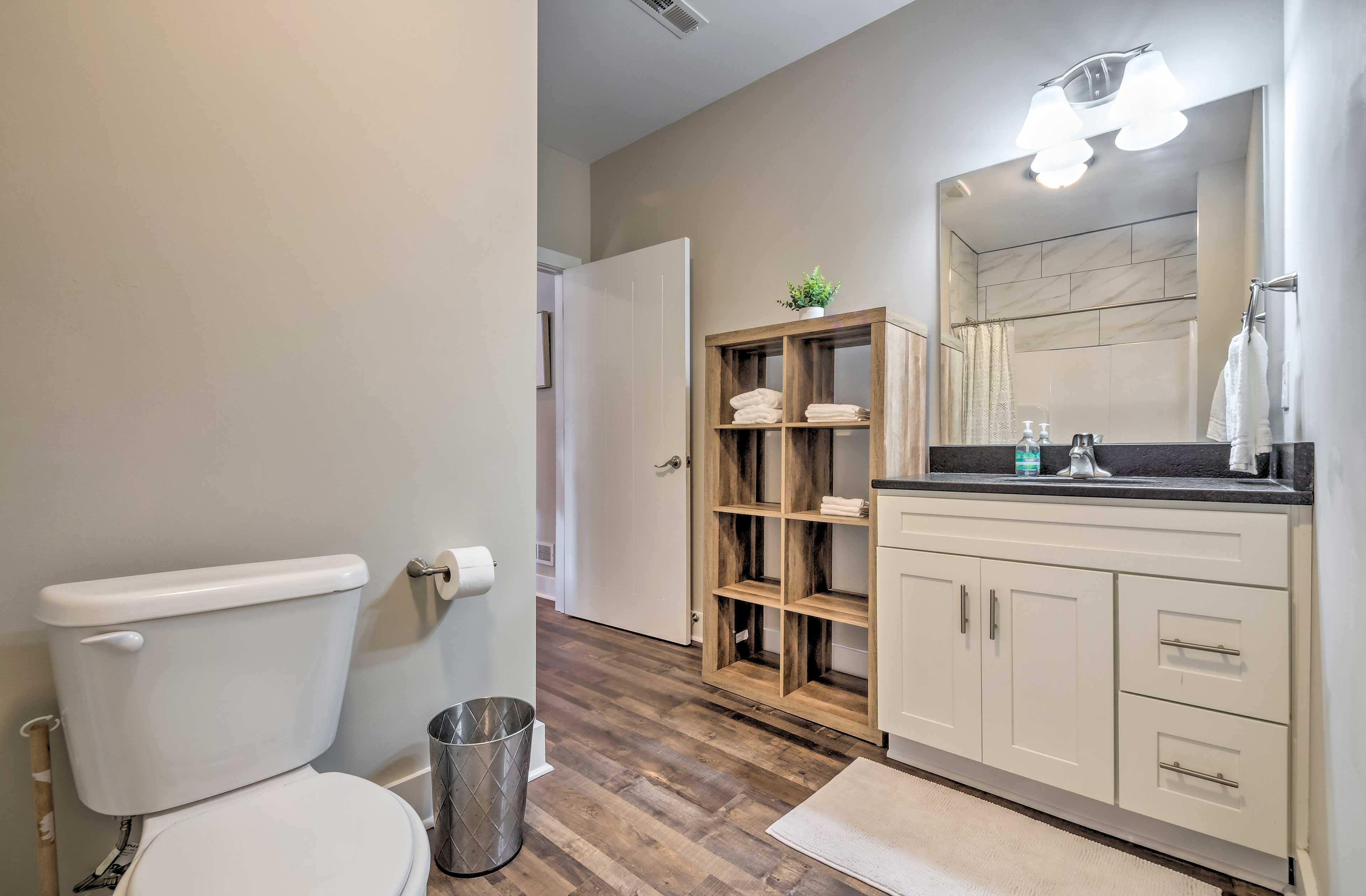 Full Bathroom