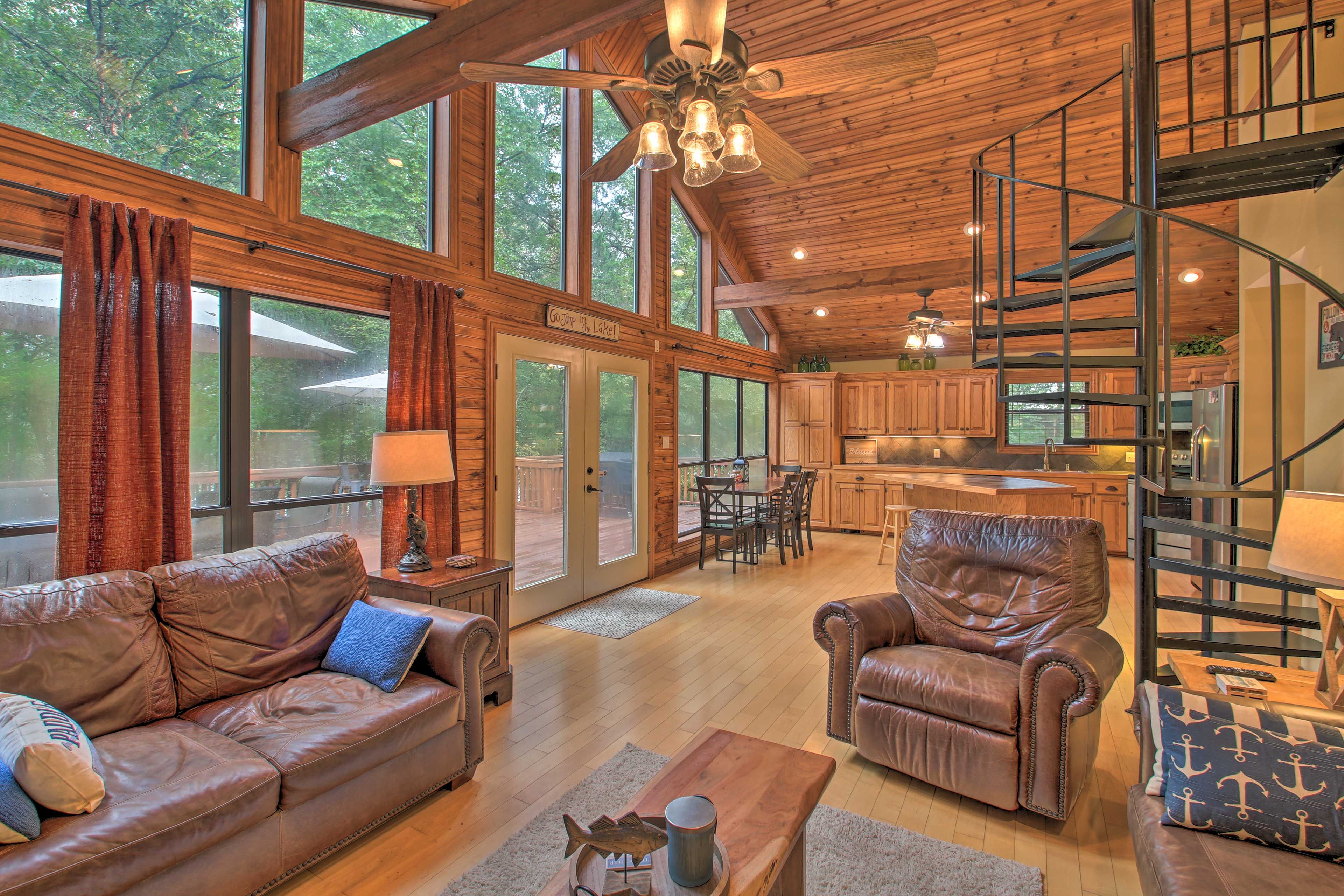 Scranton Vacation Rental | 3BR | 2BA | 2,200 Sq Ft | Stairs Required