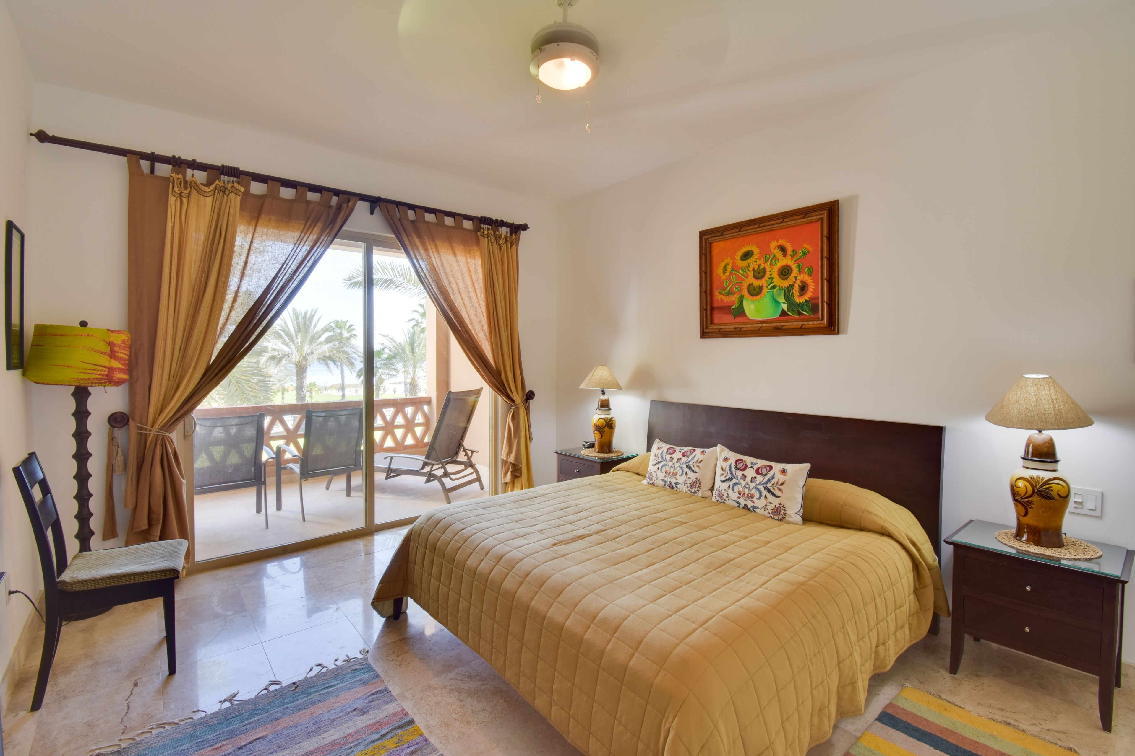 Bedroom 1 | King Bed