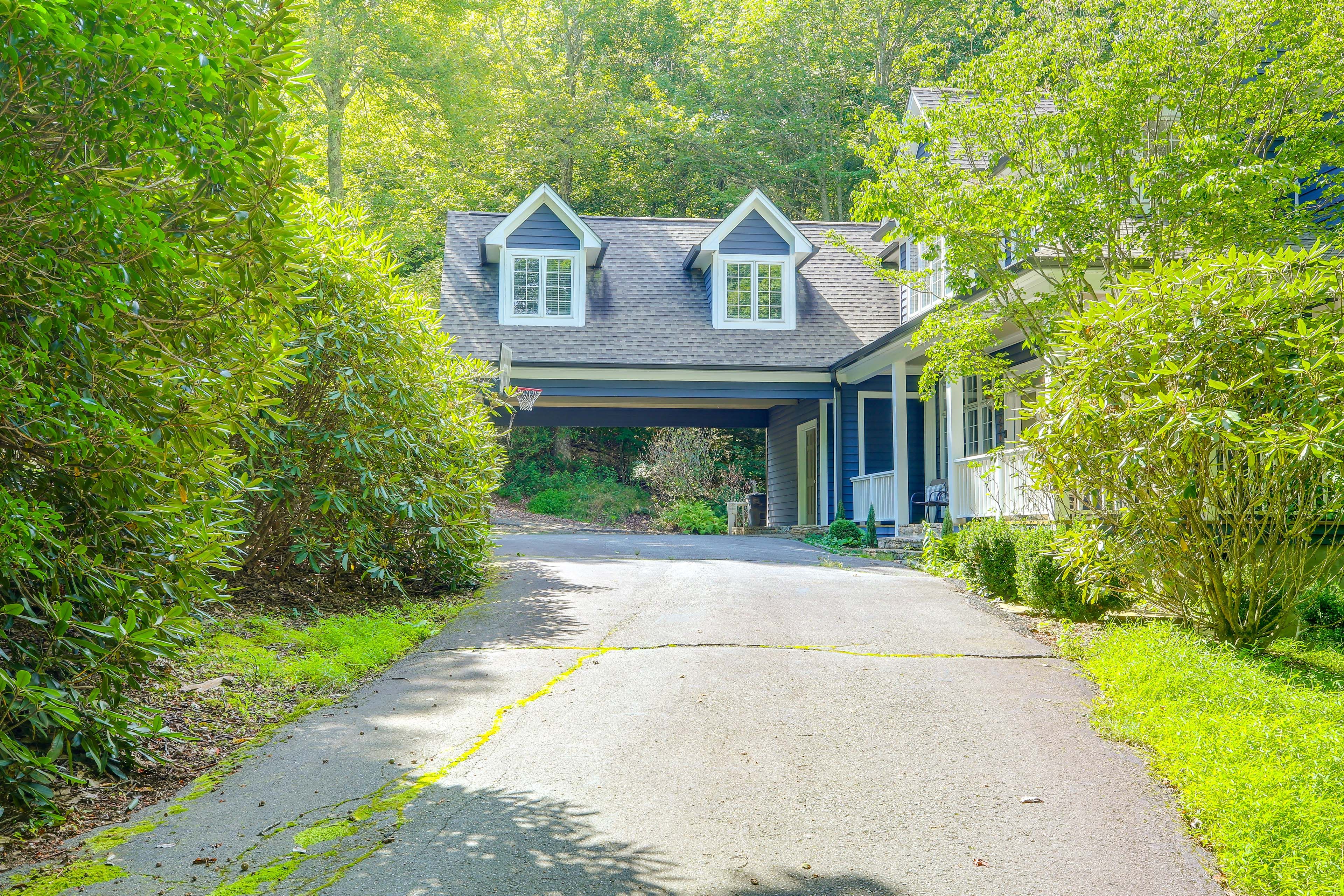 Property Exterior | Covered Parking (2 Vehicles) | Driveway Parking (3 Vehicles)