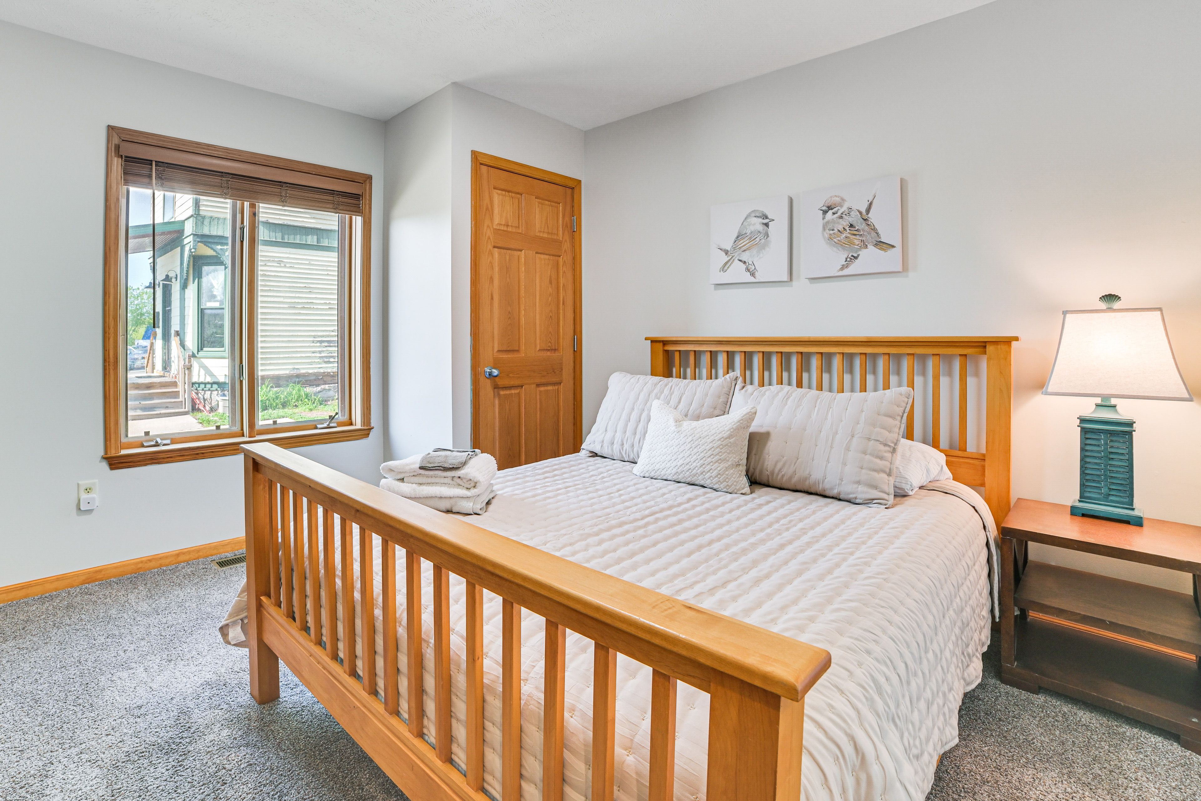 Bedroom 3 | Queen Bed