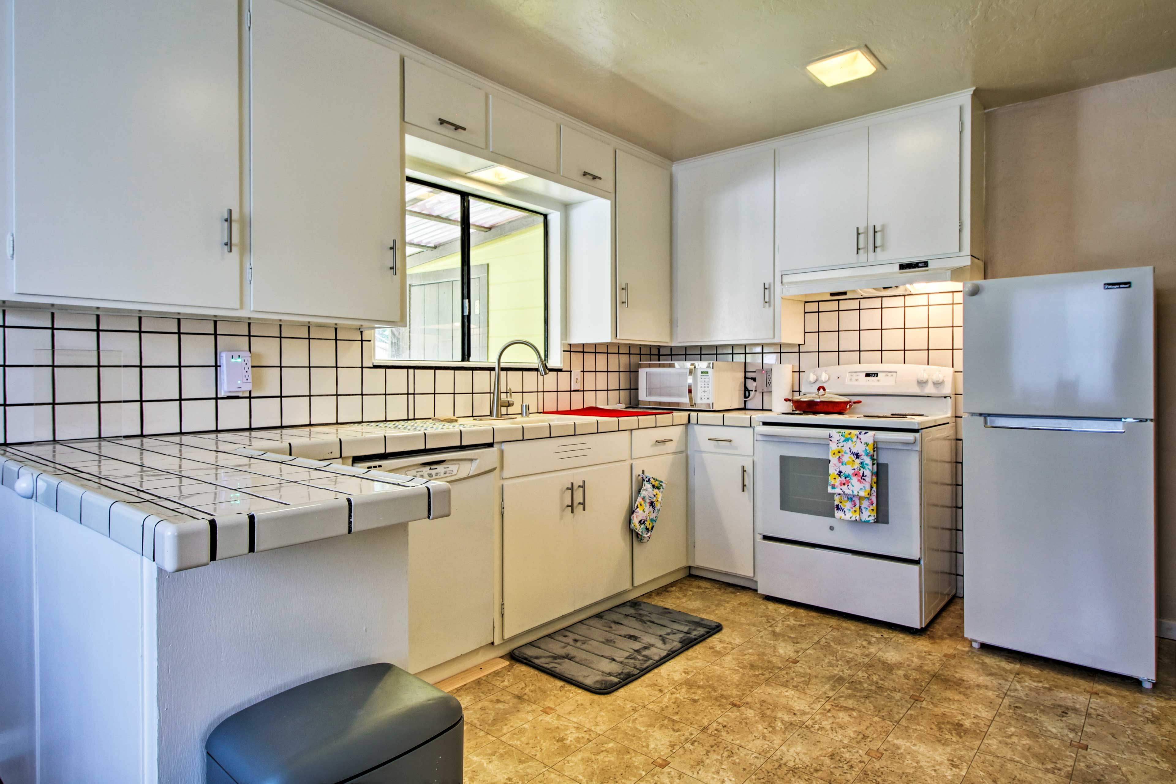 Kitchen | Fully Equipped