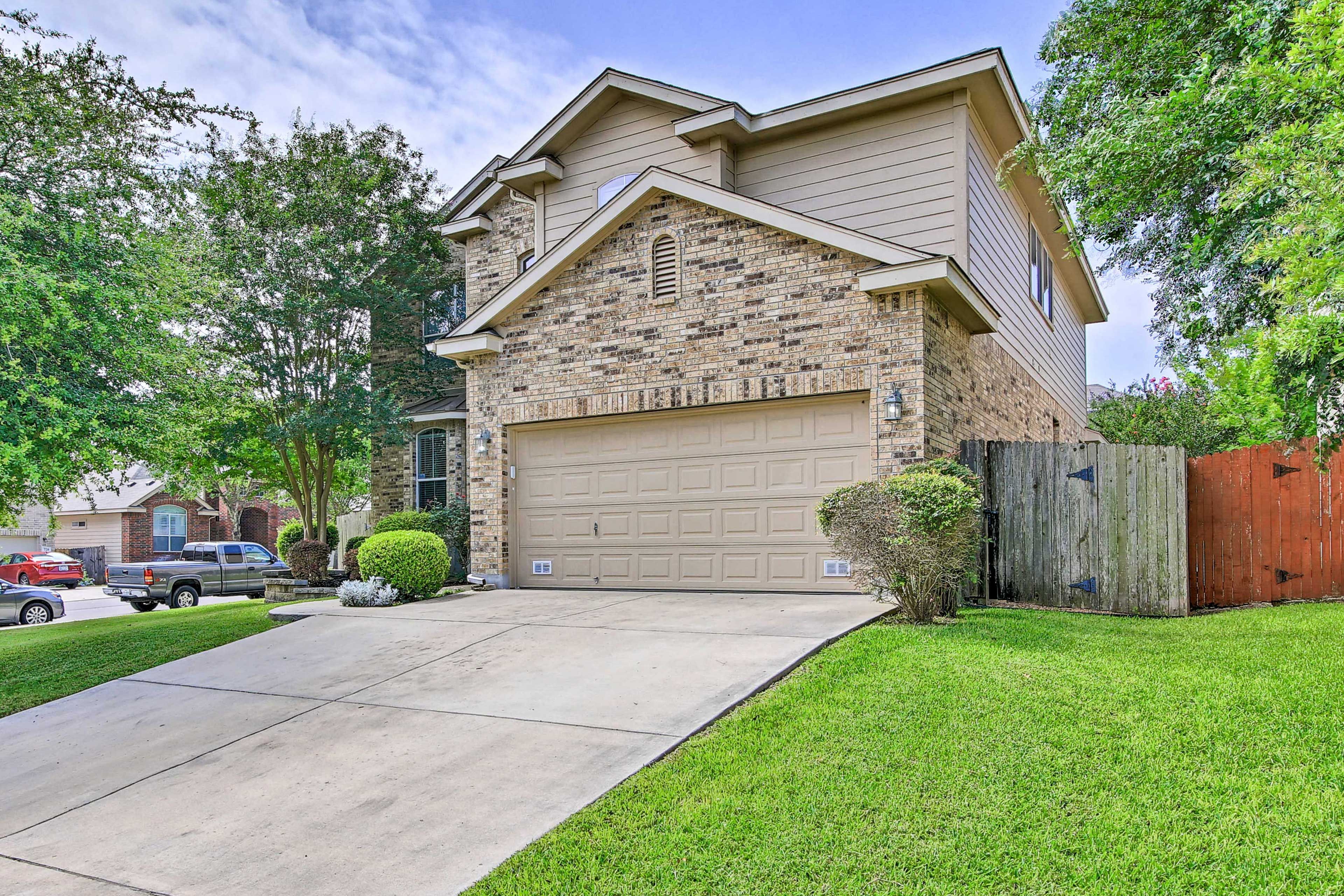 Located in San Antonio, this home is minutes from shopping and more!