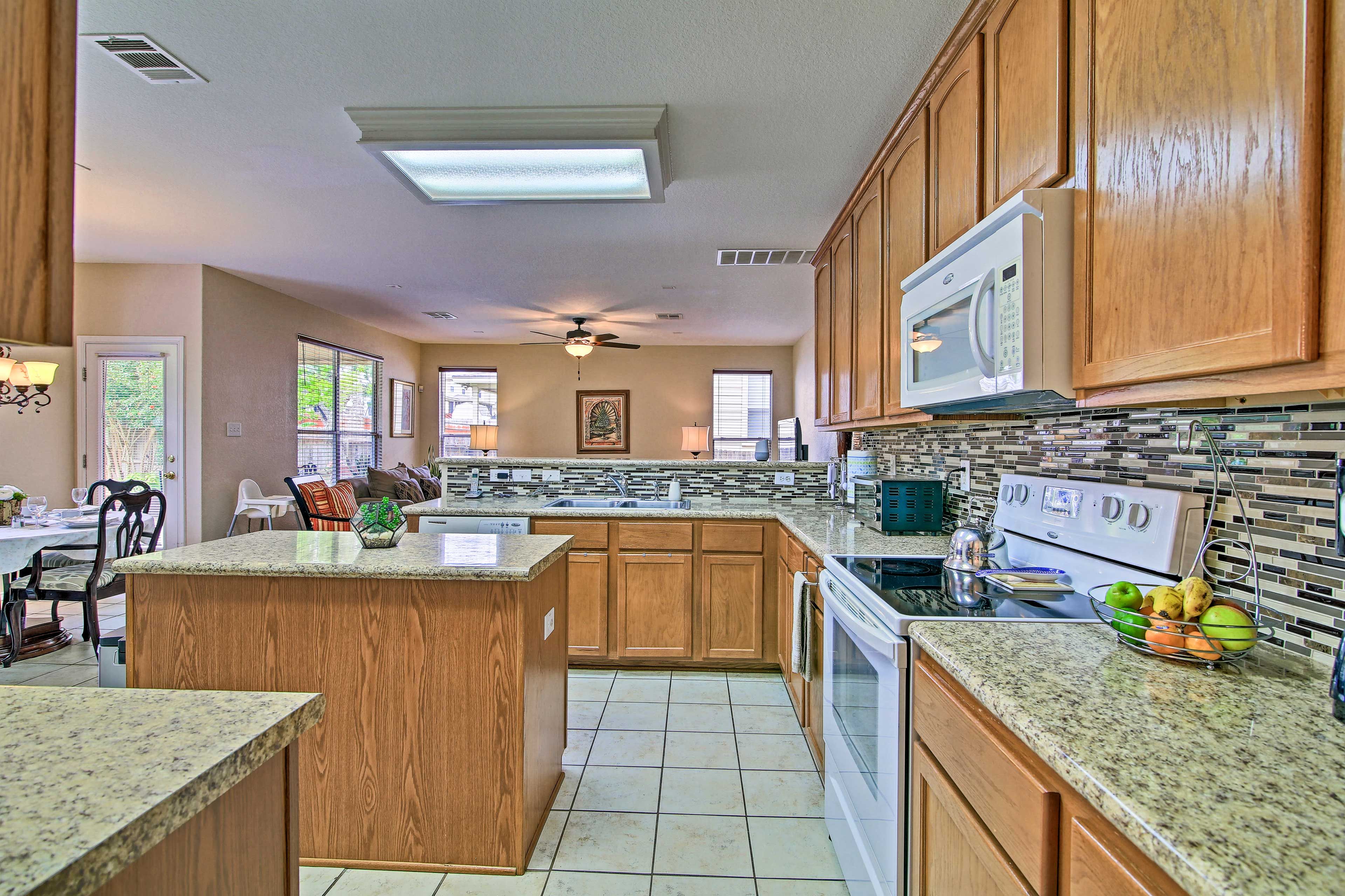 You'll feel like an Iron Chef in this fully equipped kitchen.