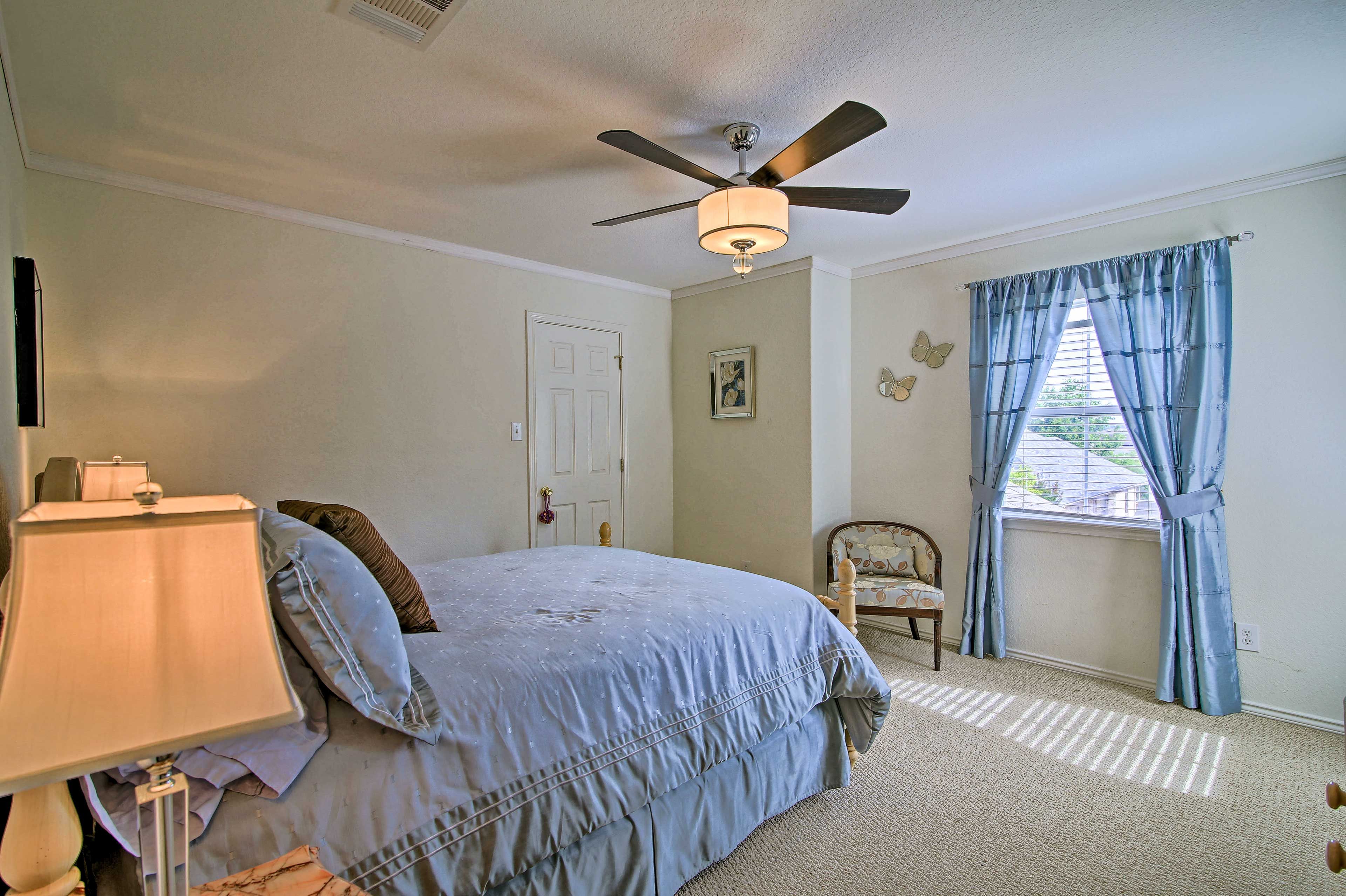You'll wake up well-rested in this queen bed.