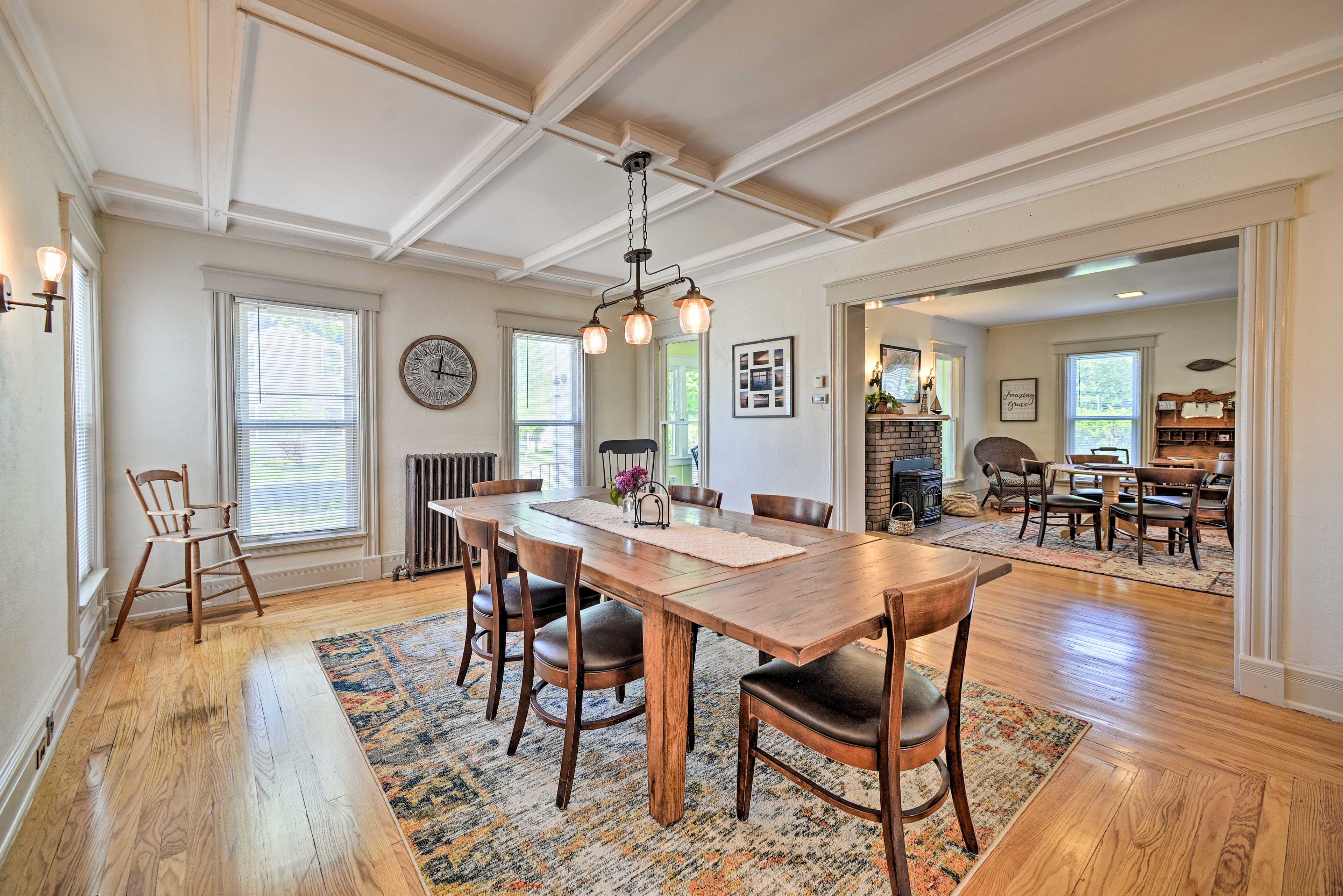 Dining Area | Dishware & Flatware